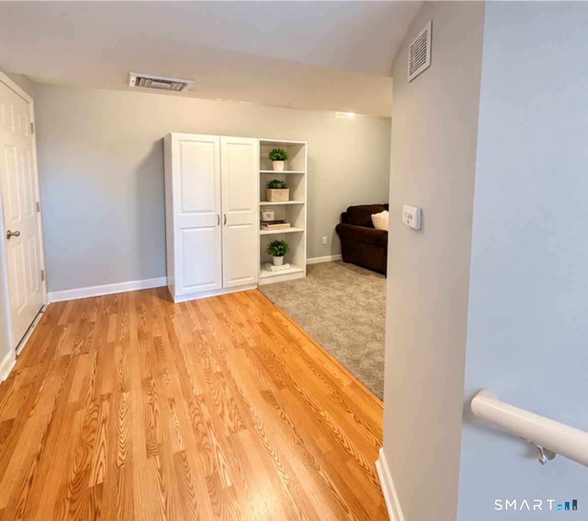 400 Broadway photo 13