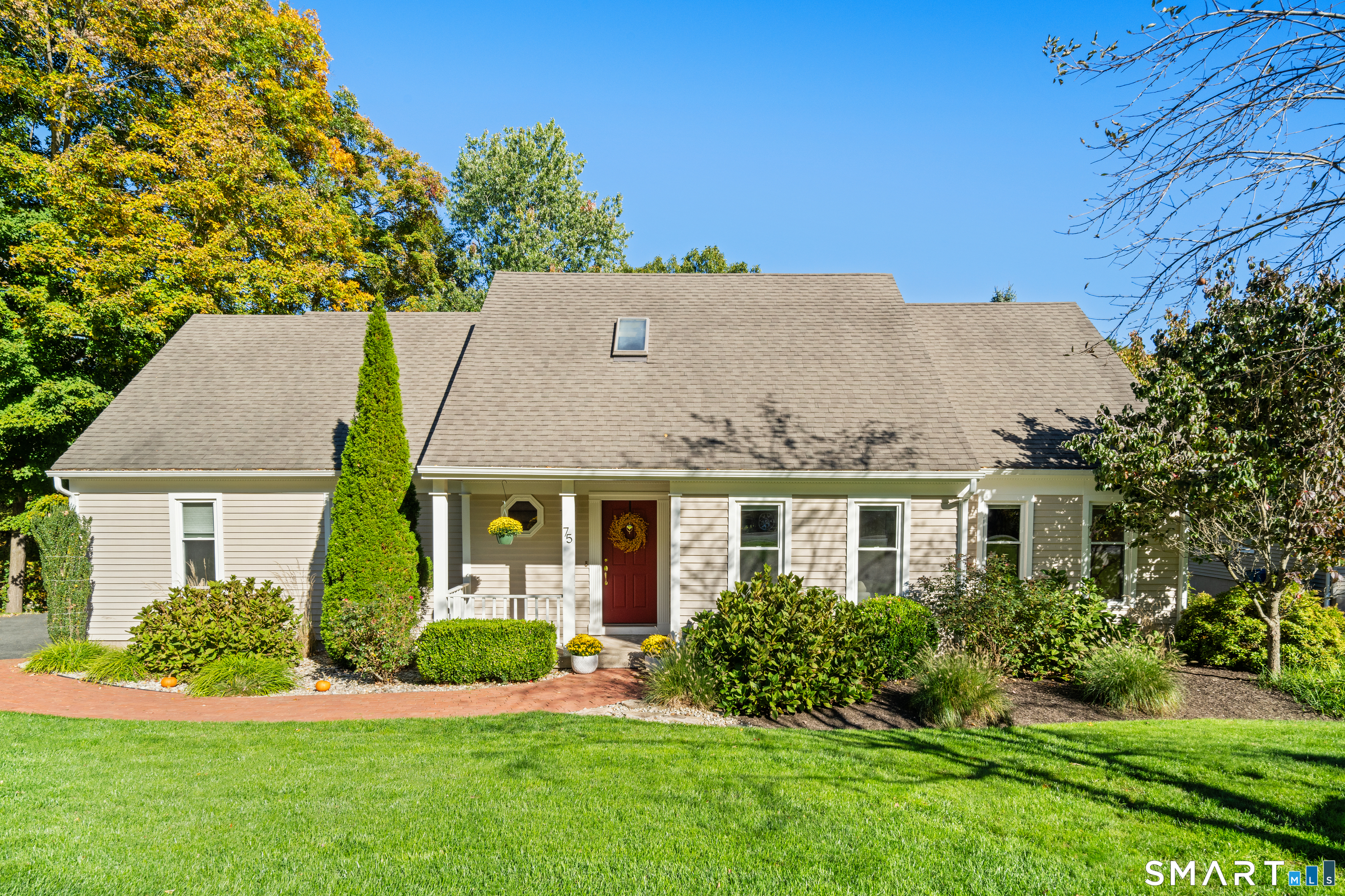 Photo 2 of Single family home for sale at 75 Tree Hl Rd, Berlin, CT 06037 | MLS# 24211736 | Listing updated on 2026-10-08