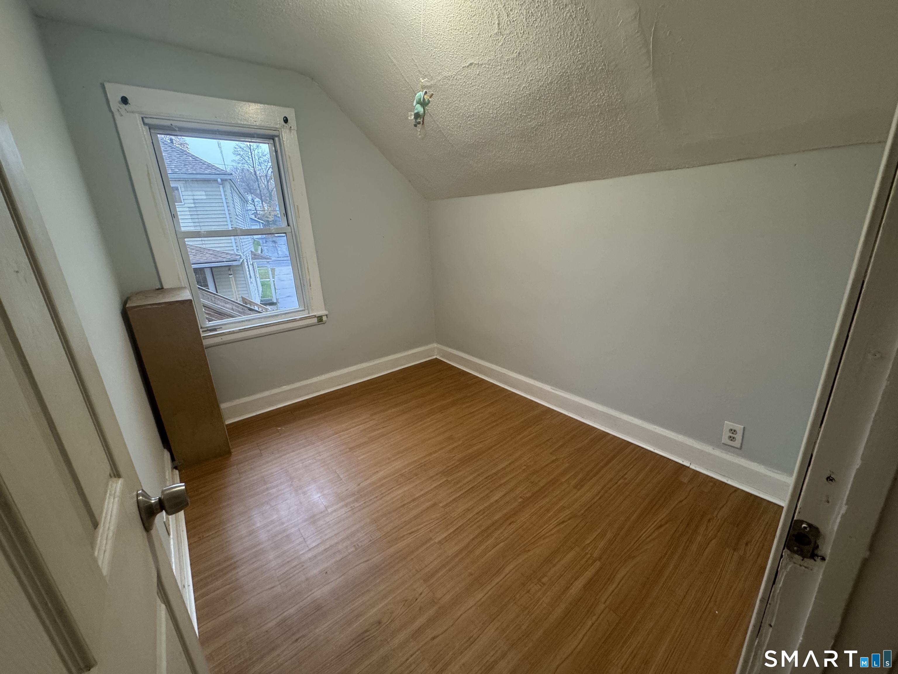 8 Dudley Street photo 17