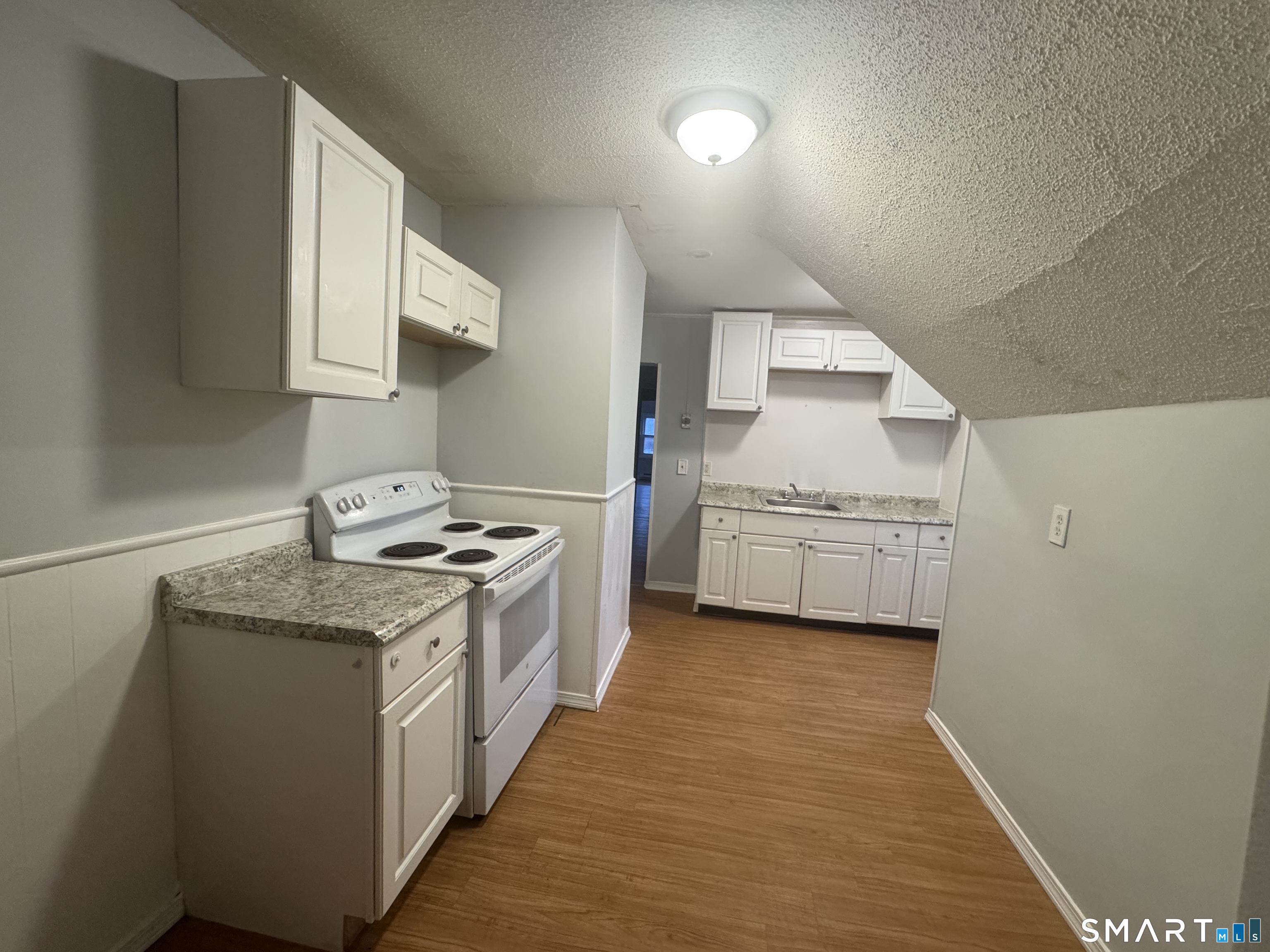 8 Dudley Street photo 18