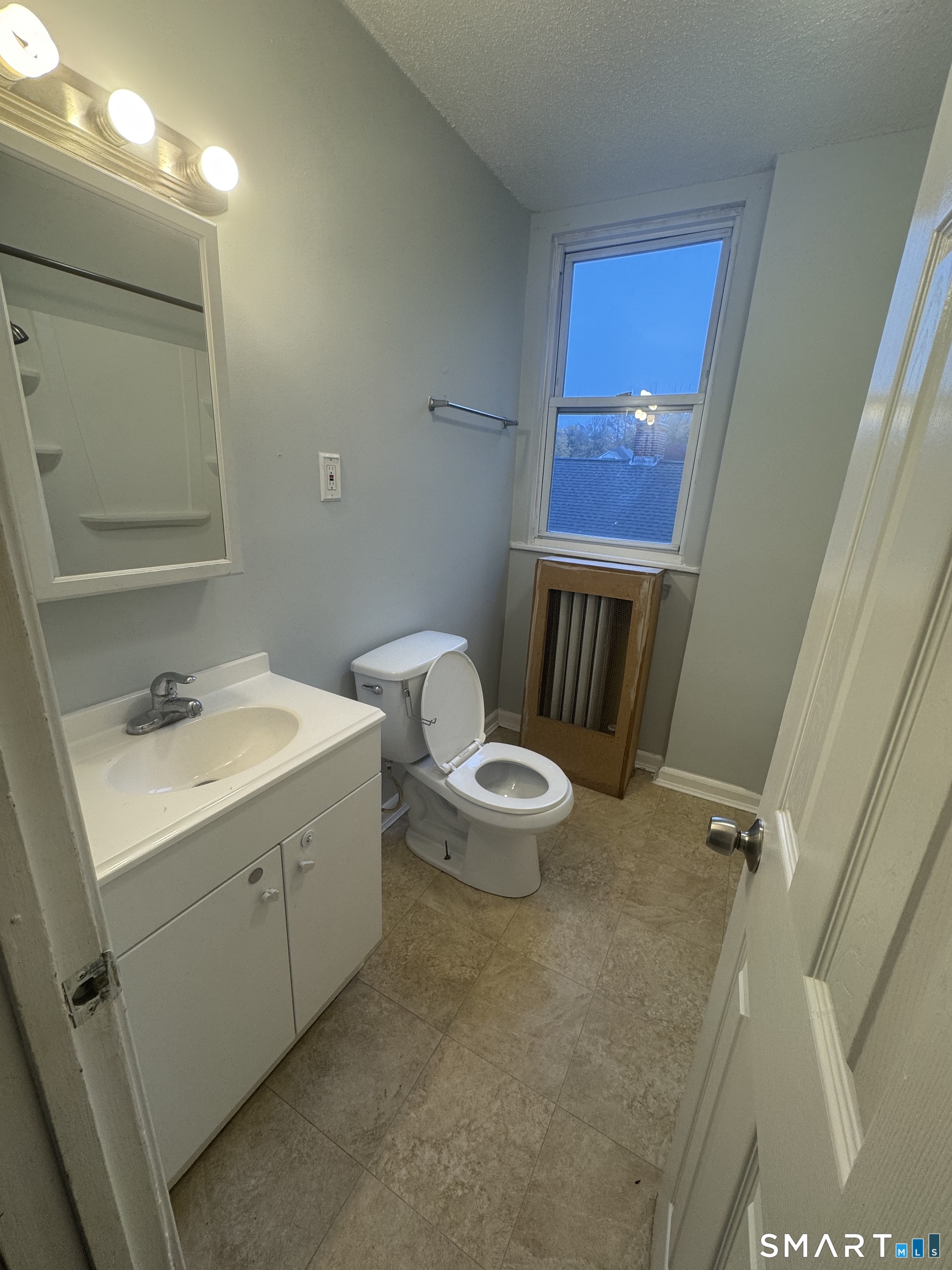 8 Dudley Street photo 19