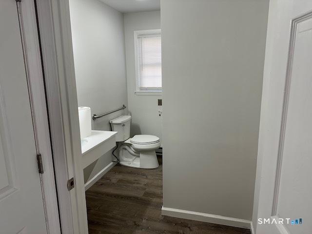 Foto 7 de Apartamento en renta en 1030 Federal Road #100, Brookfield, CT — $2,700/mes