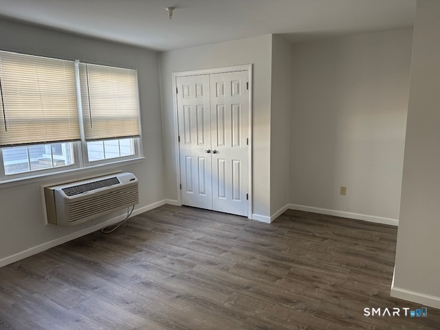 Foto 8 de Apartamento en renta en 1030 Federal Road #100, Brookfield, CT — $2,700/mes