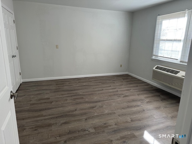 Foto 9 de Apartamento en renta en 1030 Federal Road #100, Brookfield, CT — $2,700/mes