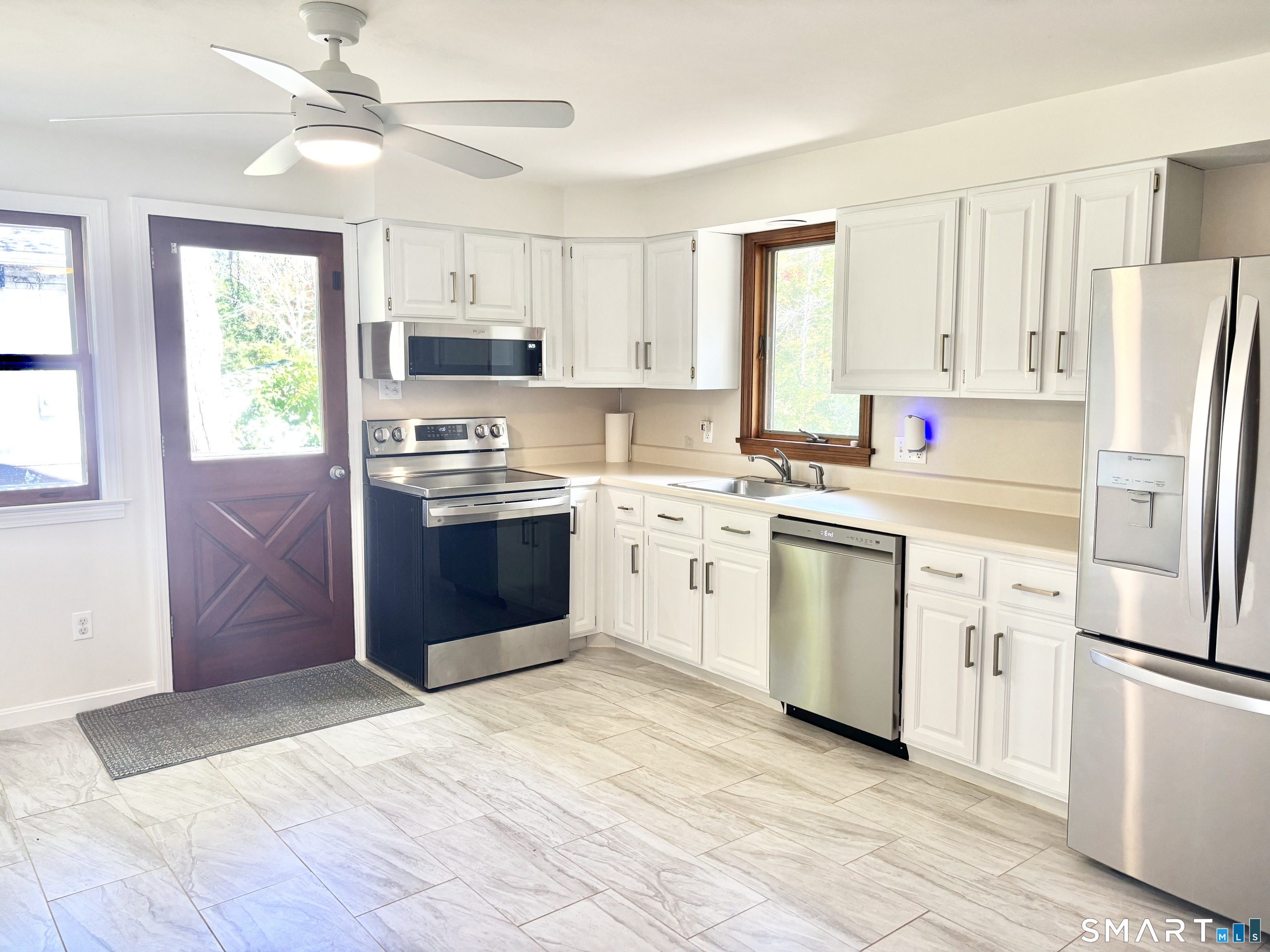 Photo 3 of Single family home for sale at 85 Riverside Dr, Vernon Rockville, CT 06066 | MLS# 24212852 | Listing updated on 2026-10-08