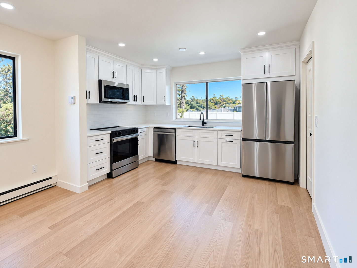 Photo 2 of Townhouse for sale at 201 Highview Ave #A1, Stamford, CT 06907 | MLS# 24209126 | Listing updated on 2026-10-08
