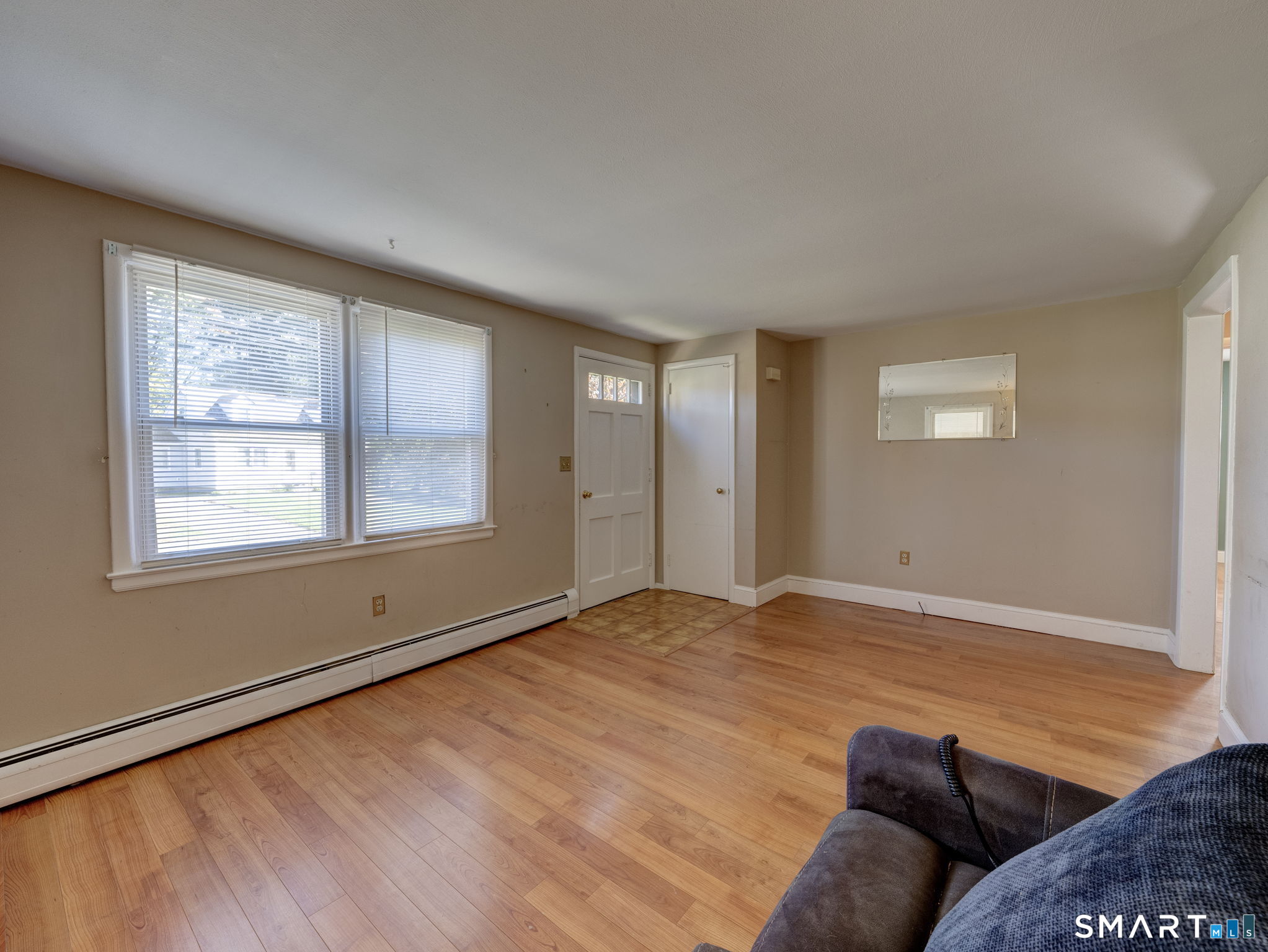 Photo 3 of Single family home for sale at 33 Dailey Cir, Vernon Rockville, CT 06066 | MLS# 24211847 | Listing updated on 2026-10-08