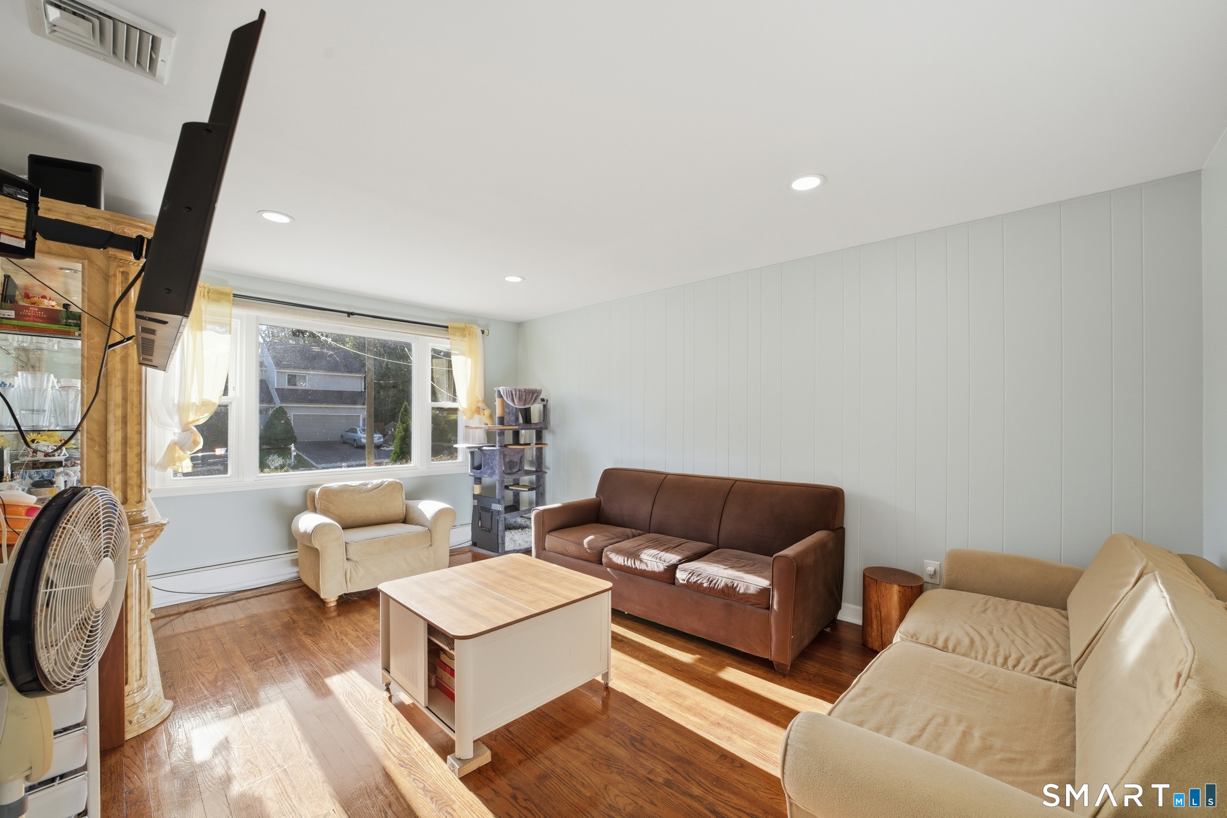 Photo 3 of Single family home for sale at 208 Sunrise Ter, Bridgeport, CT 06606 | MLS# 24212909 | Listing updated on 2026-10-08