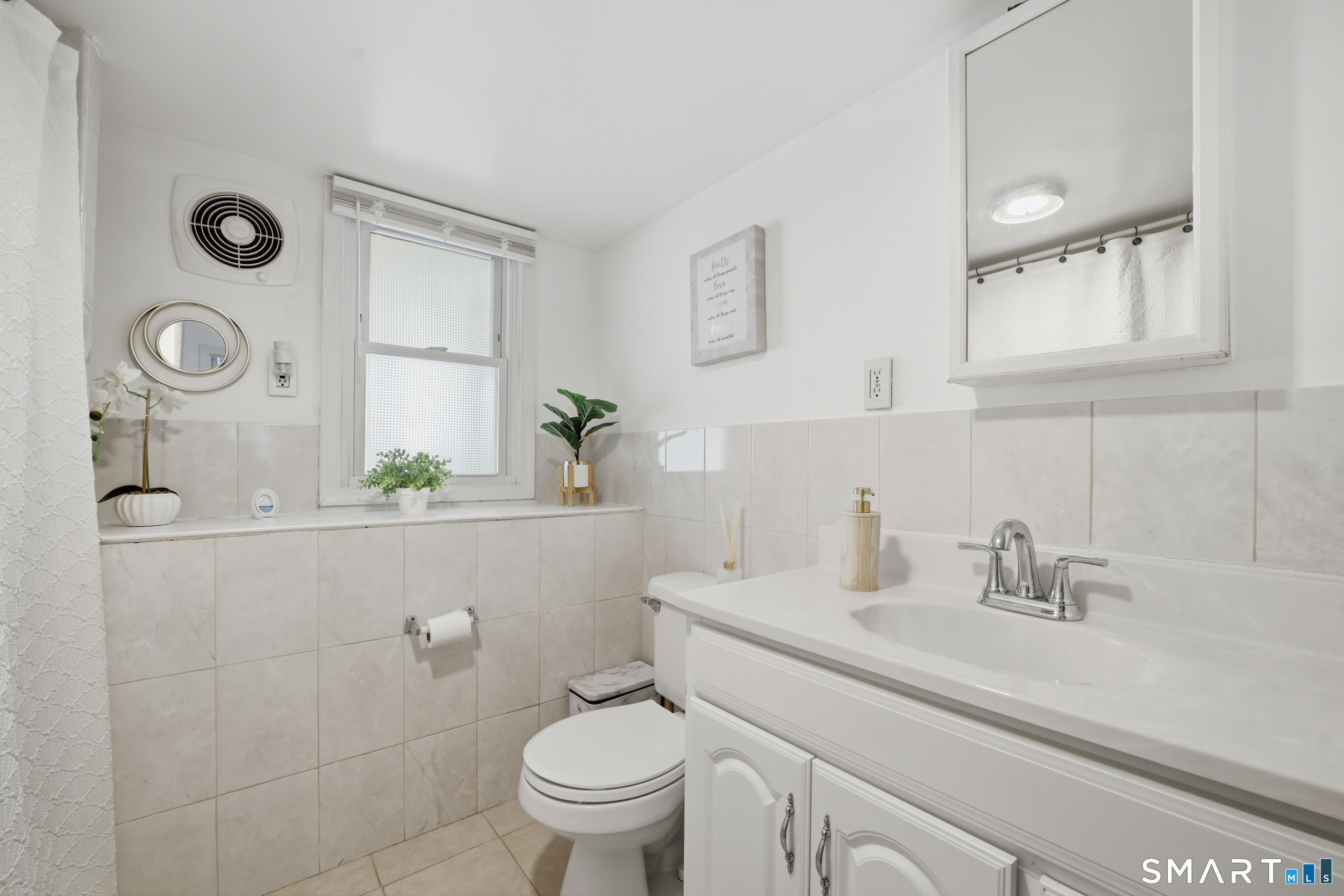 208 Sunrise Terrace photo 13