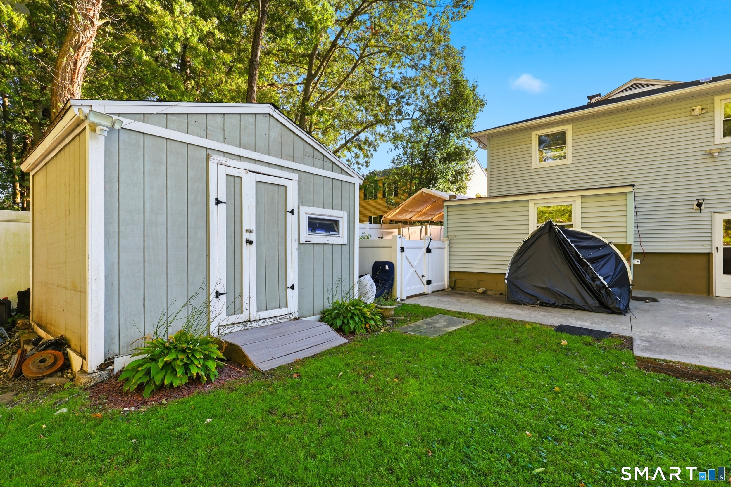 208 Sunrise Terrace photo 17