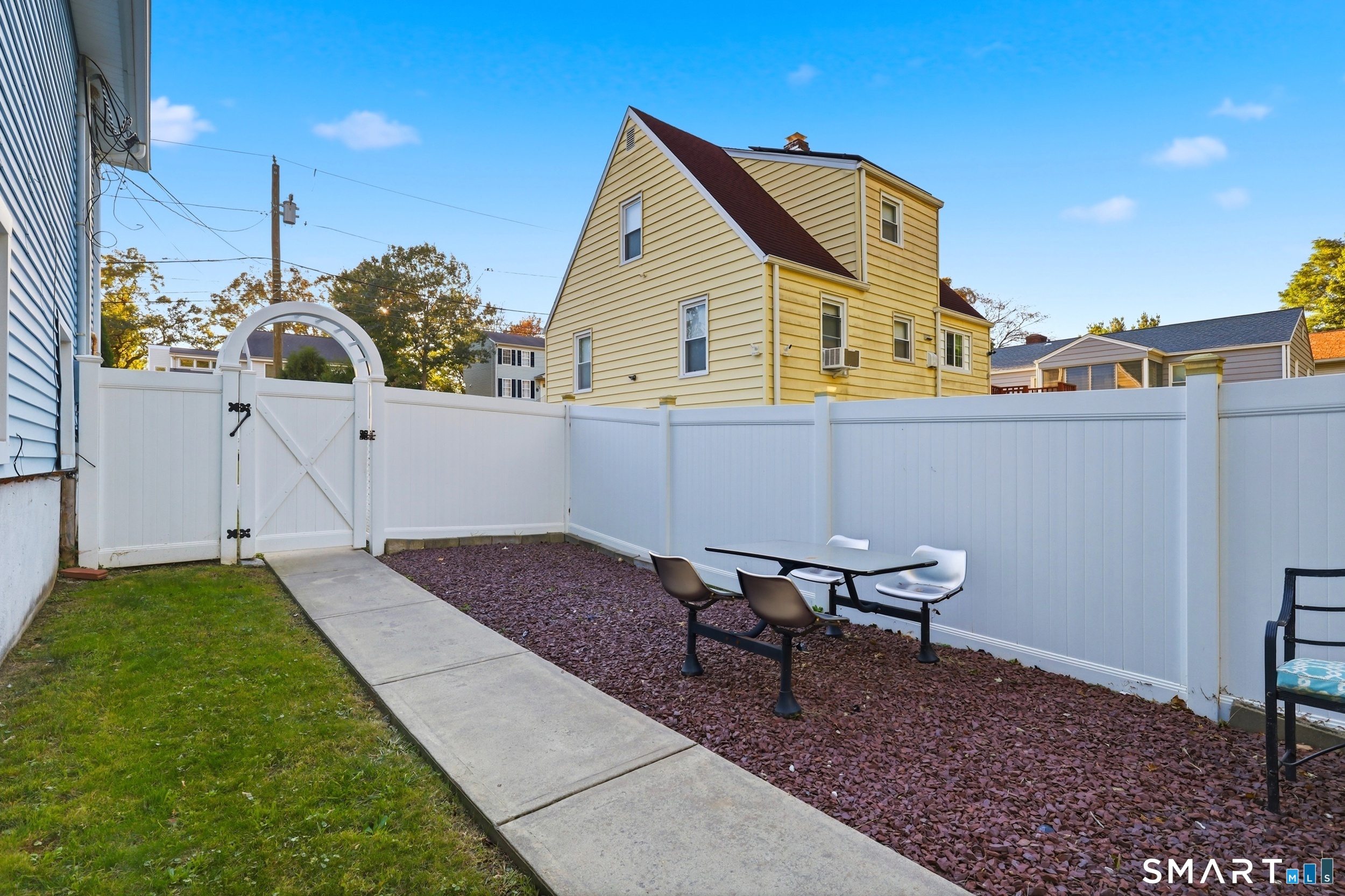 208 Sunrise Terrace photo 19