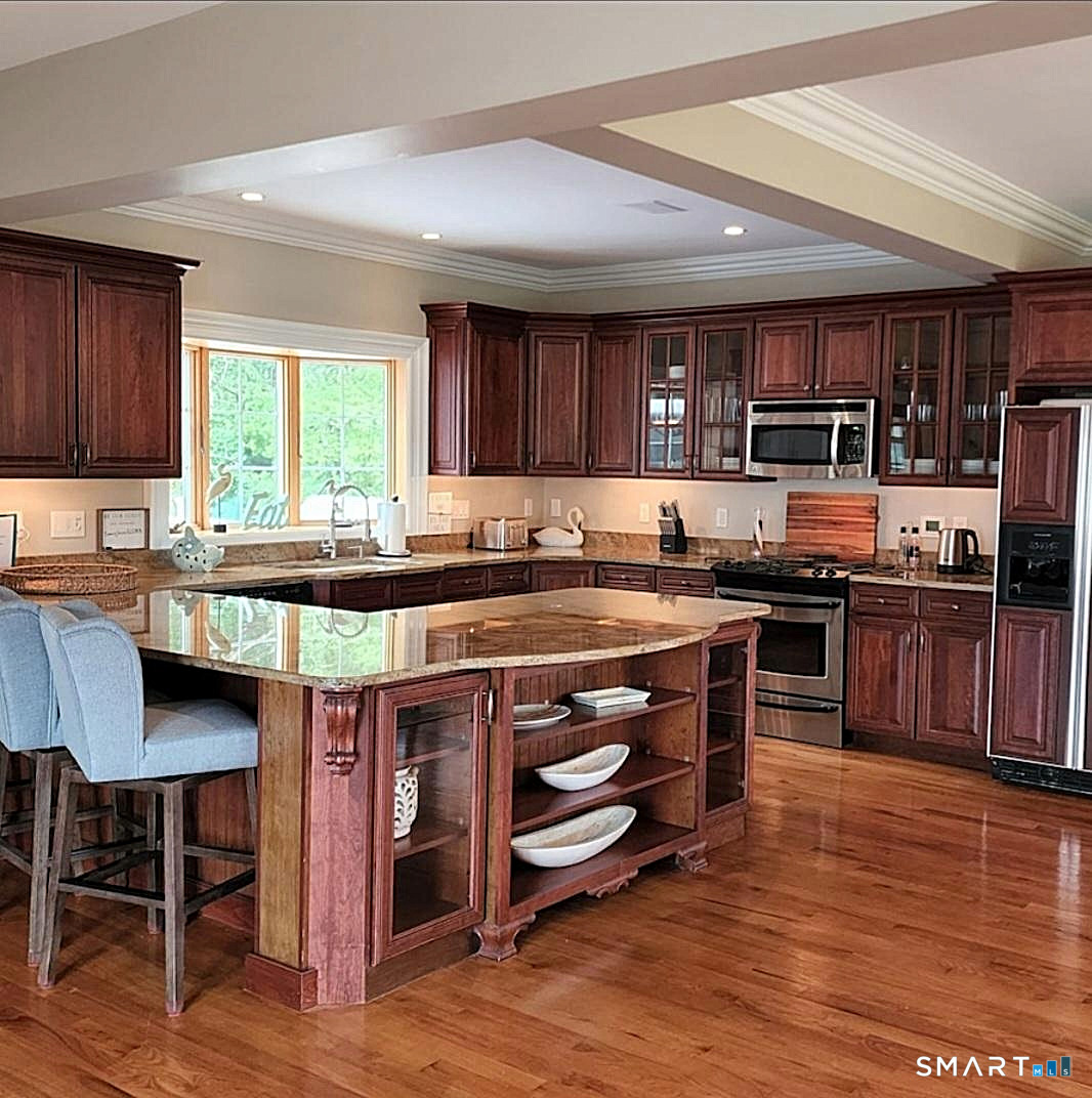 325 River Road photo 18