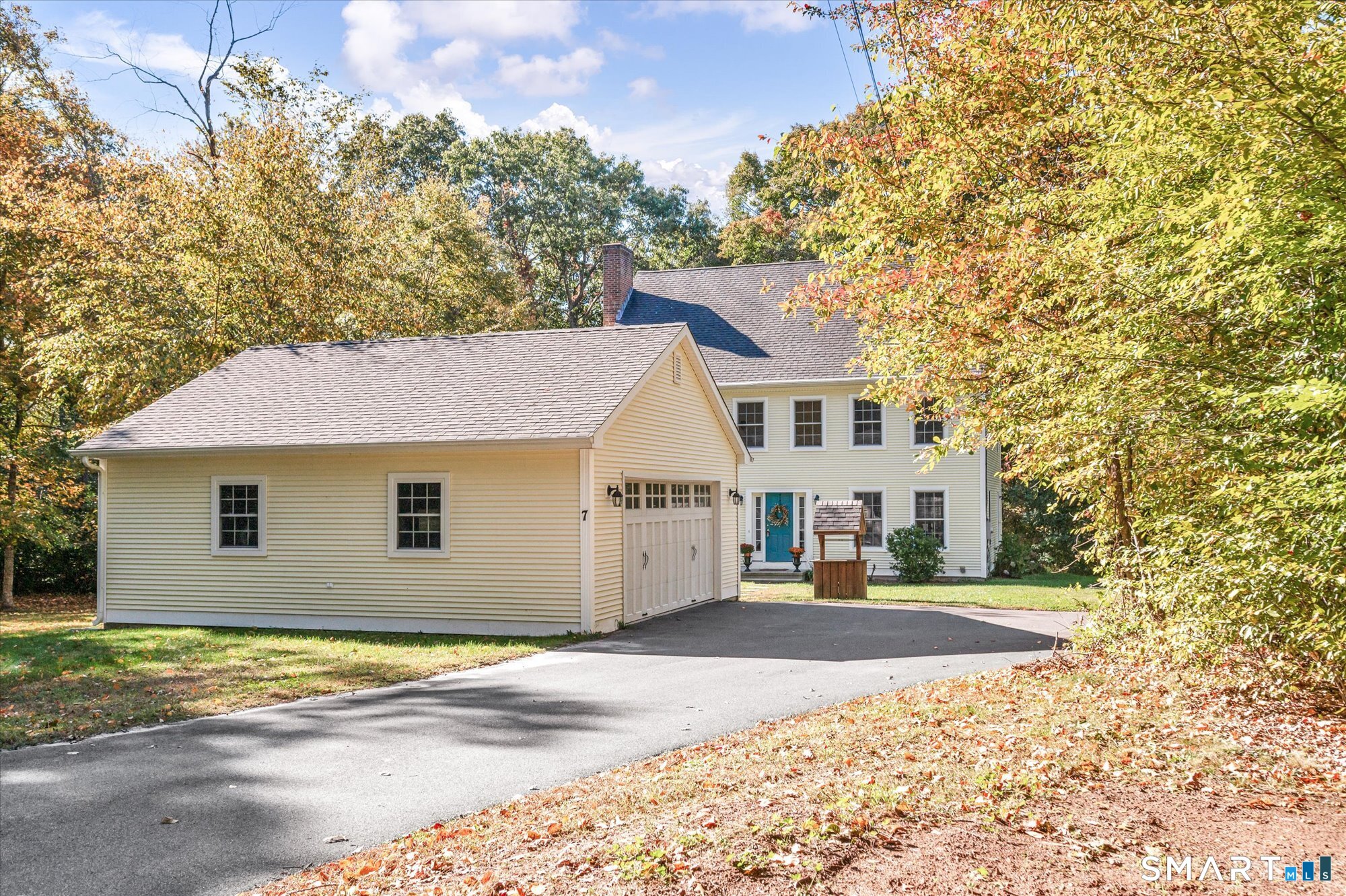 Photo 1 of Single family home for sale at 7 Bogue Ln, East Haddam, CT 06423 | MLS# 24212820 | Listing updated on 2026-10-08