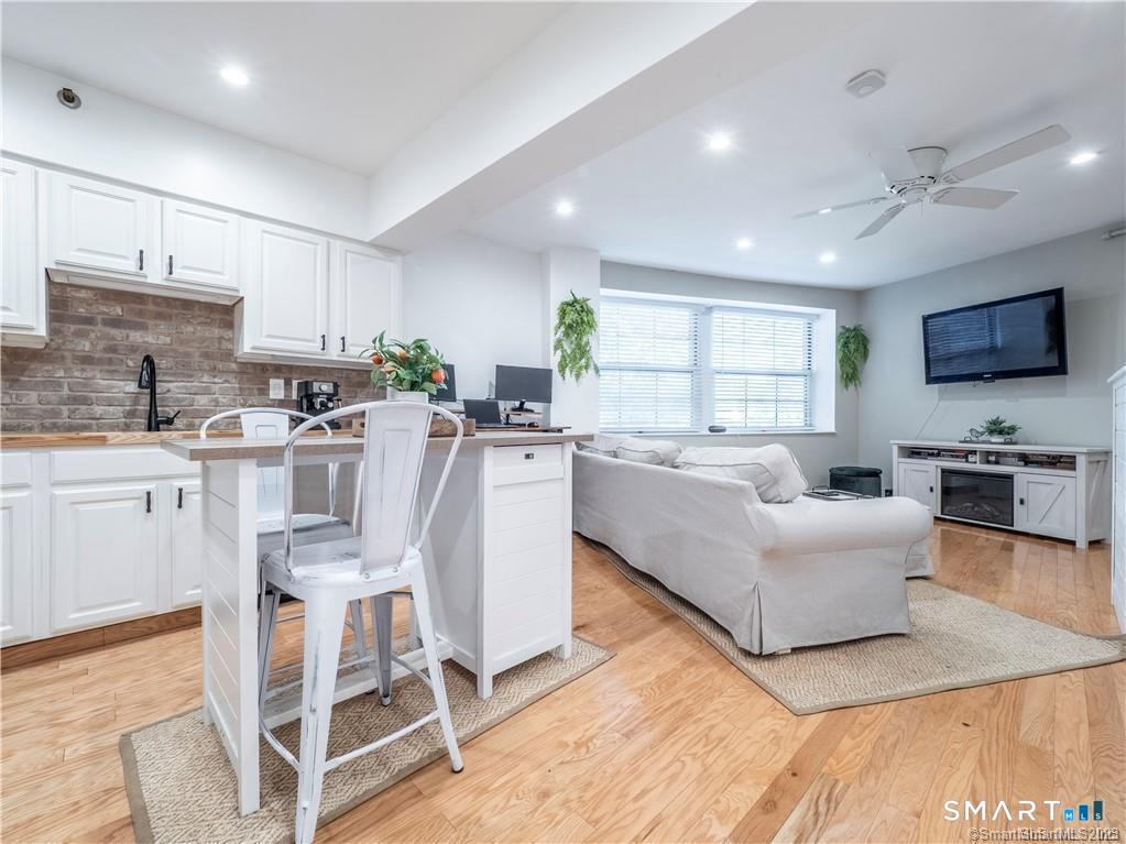 25 Grand Street, Norwalk, Connecticut photo 2