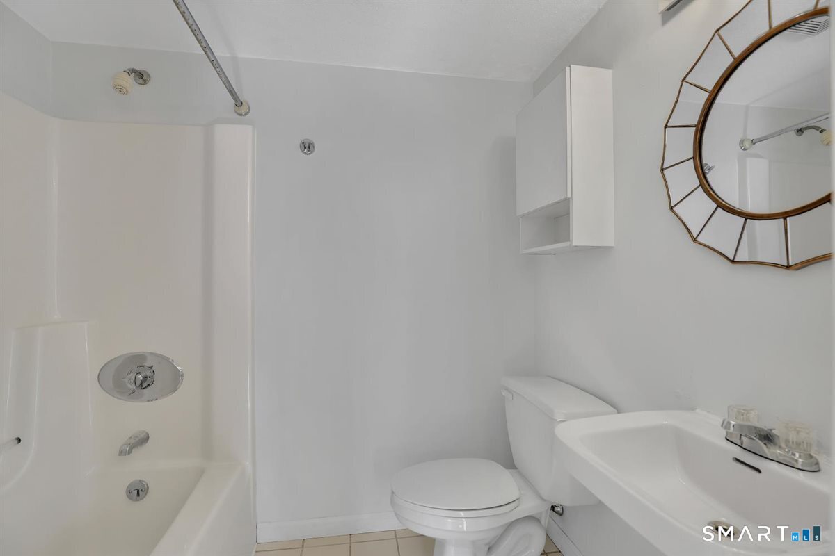 565 Newfield Street Unit #29 photo 13