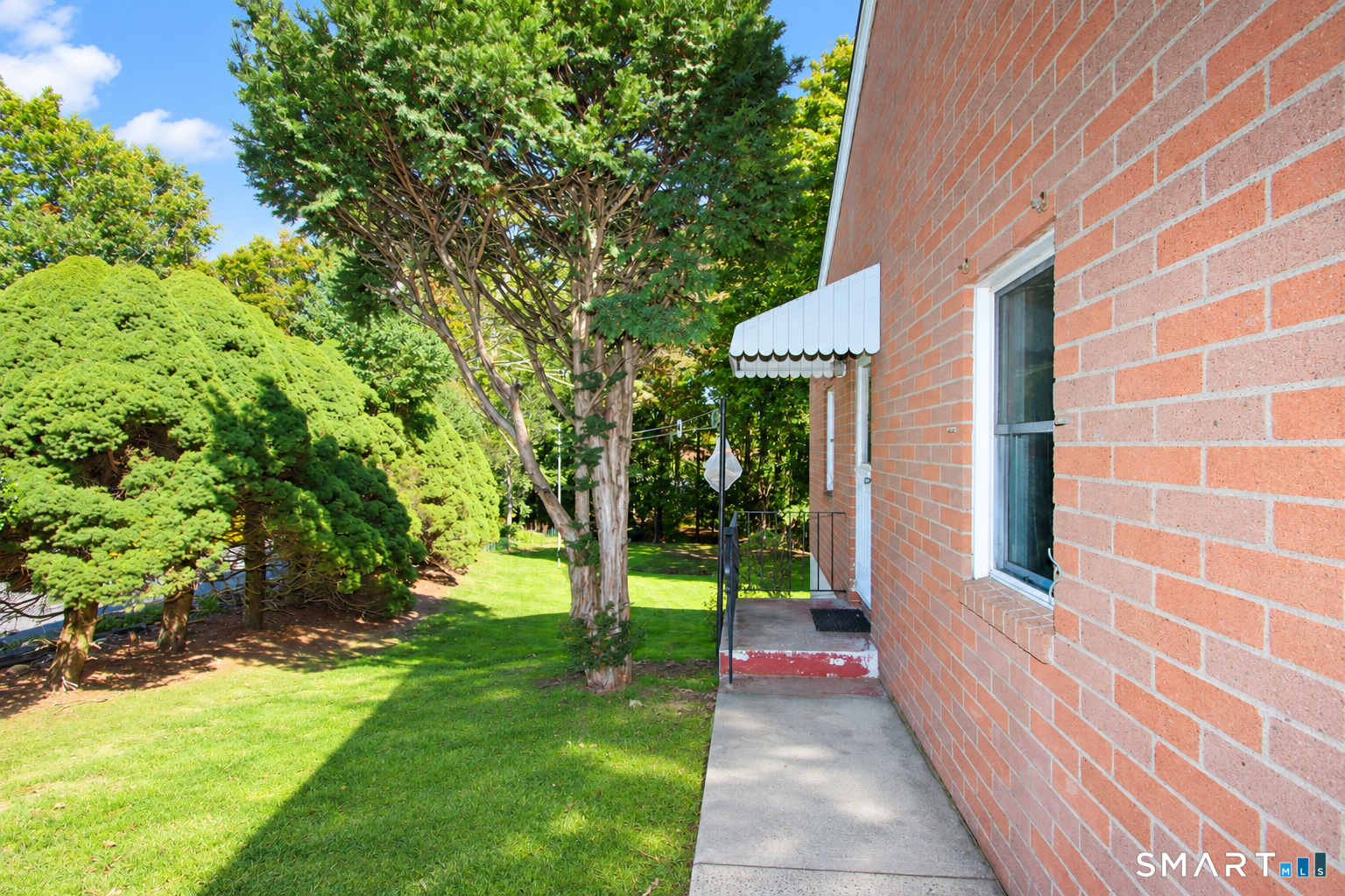 82 Sunbright Drive North photo 27