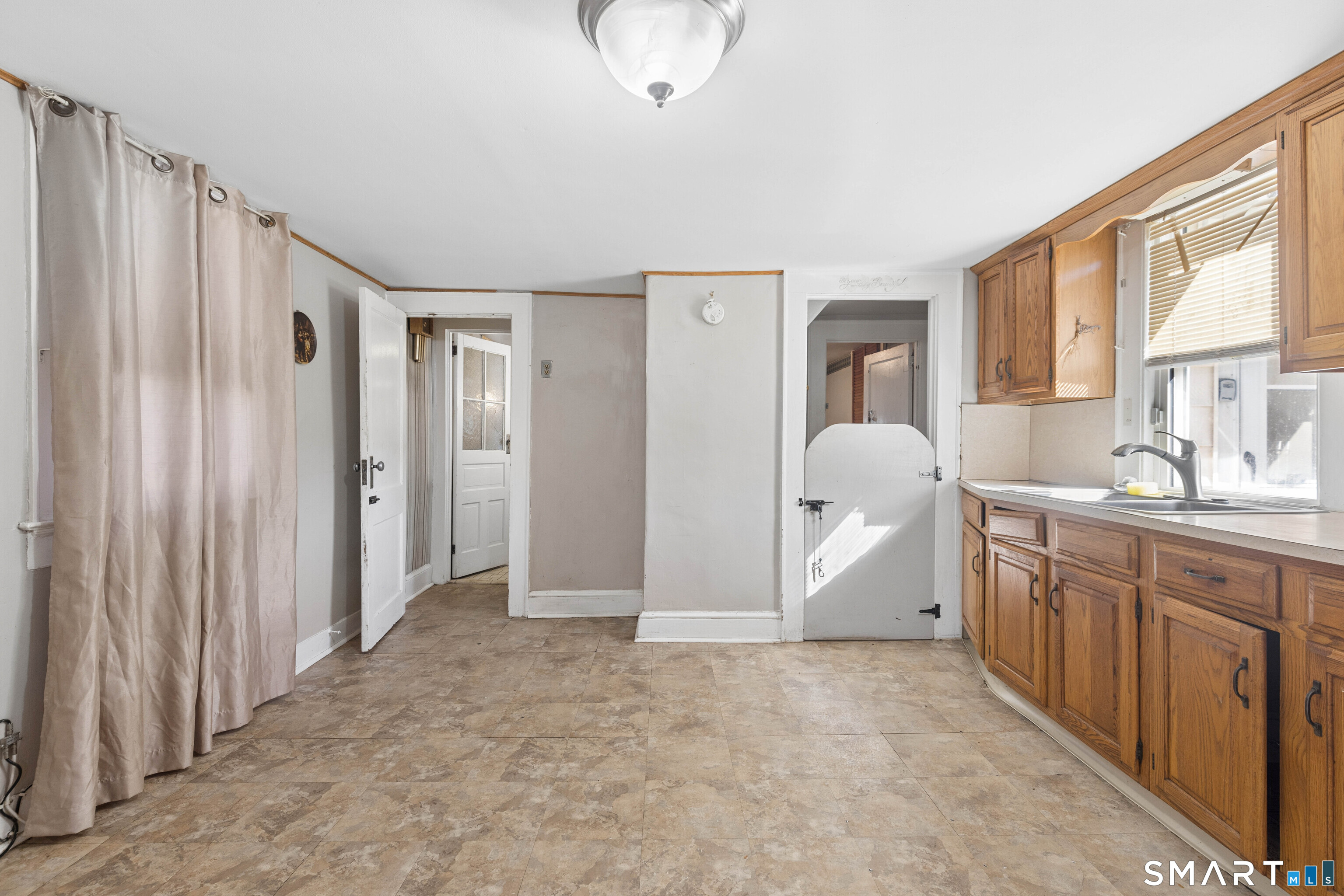 Photo 3 of Single family home for sale at 35 Edwards St, Hamden, CT 06517 | MLS# 24212074 | Listing updated on 2026-10-09