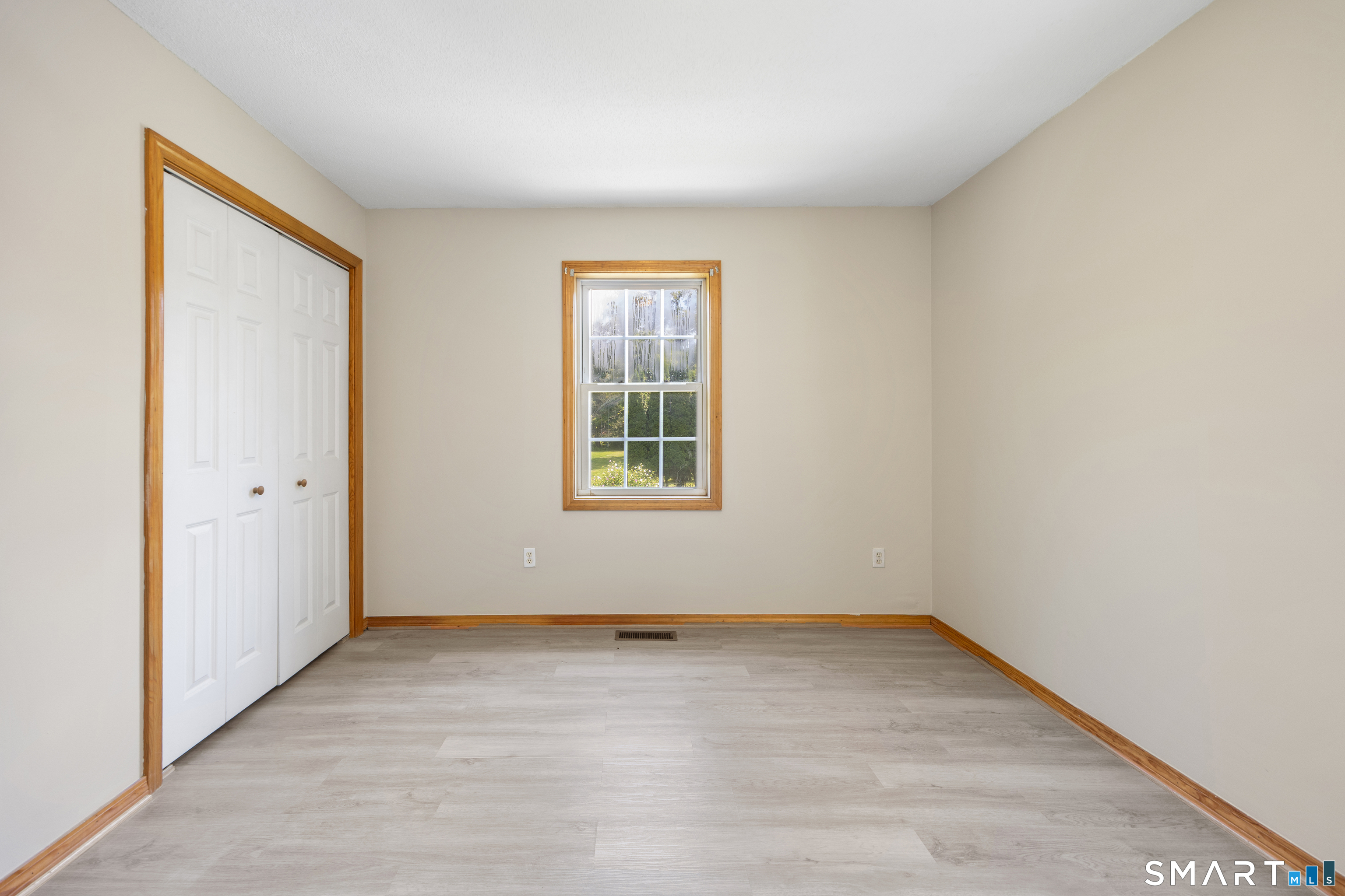 8 Plank Road photo 20