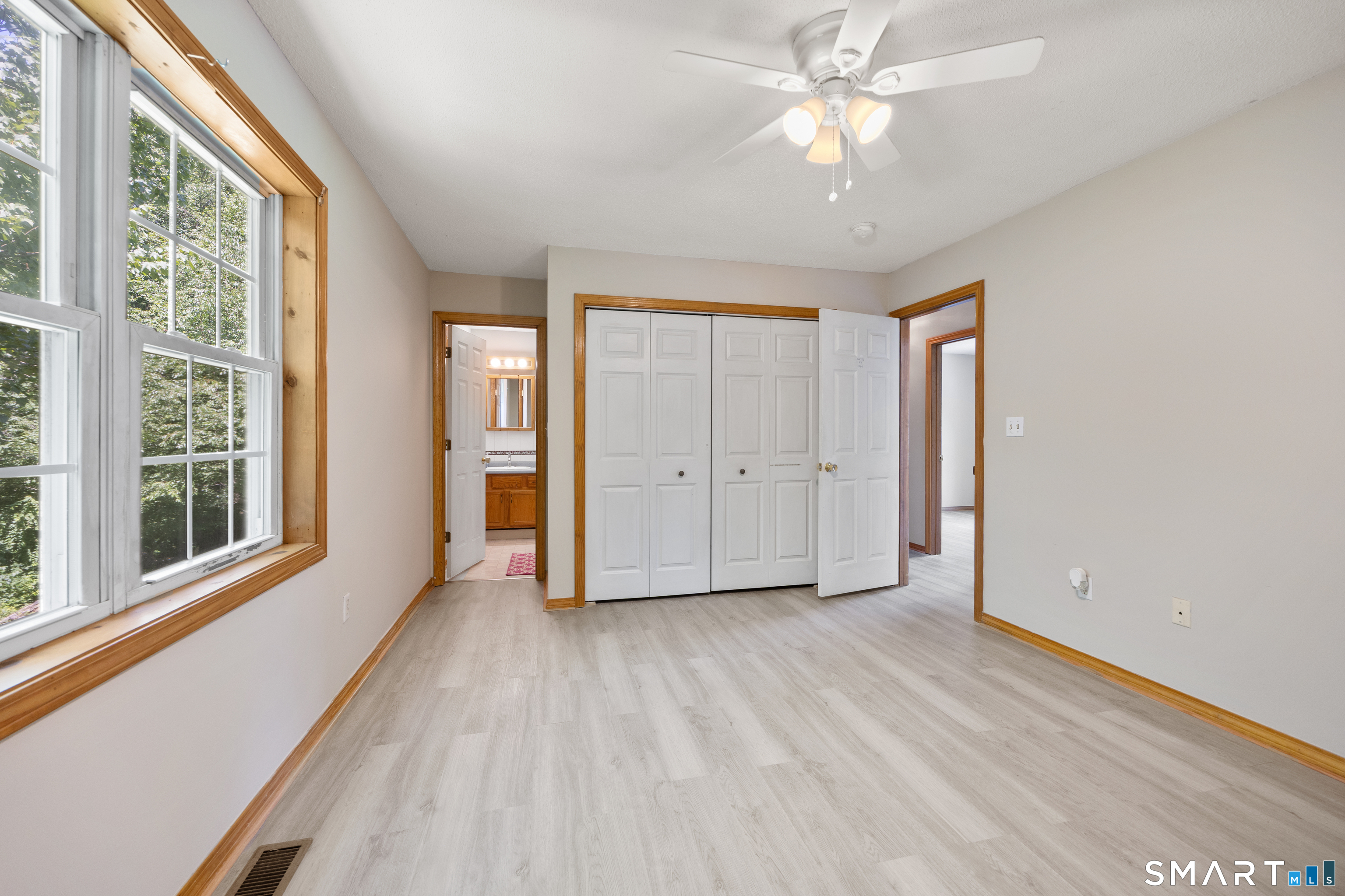 8 Plank Road photo 14