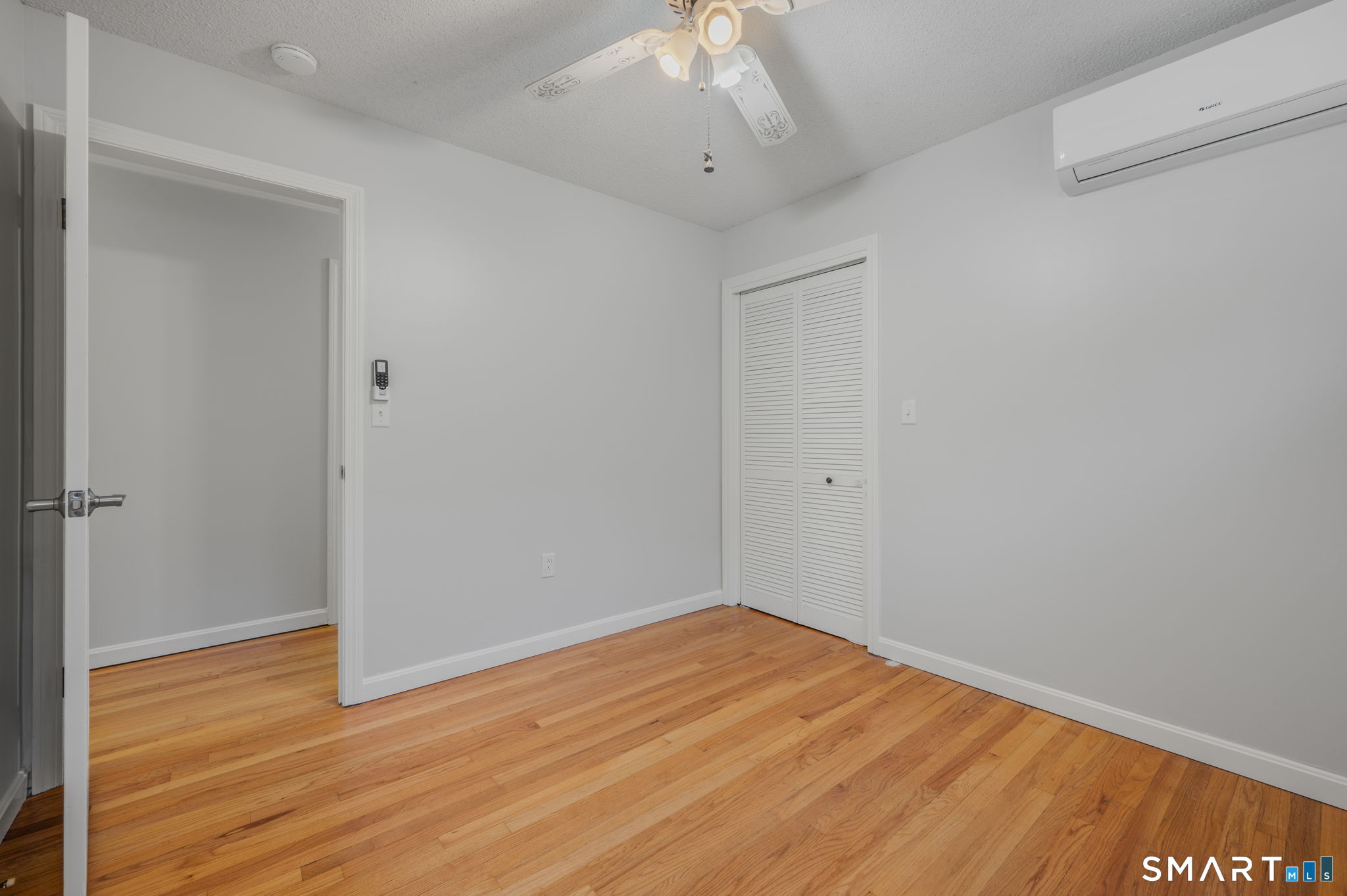 6 Nemczuk Drive, Norwich, CT 06360