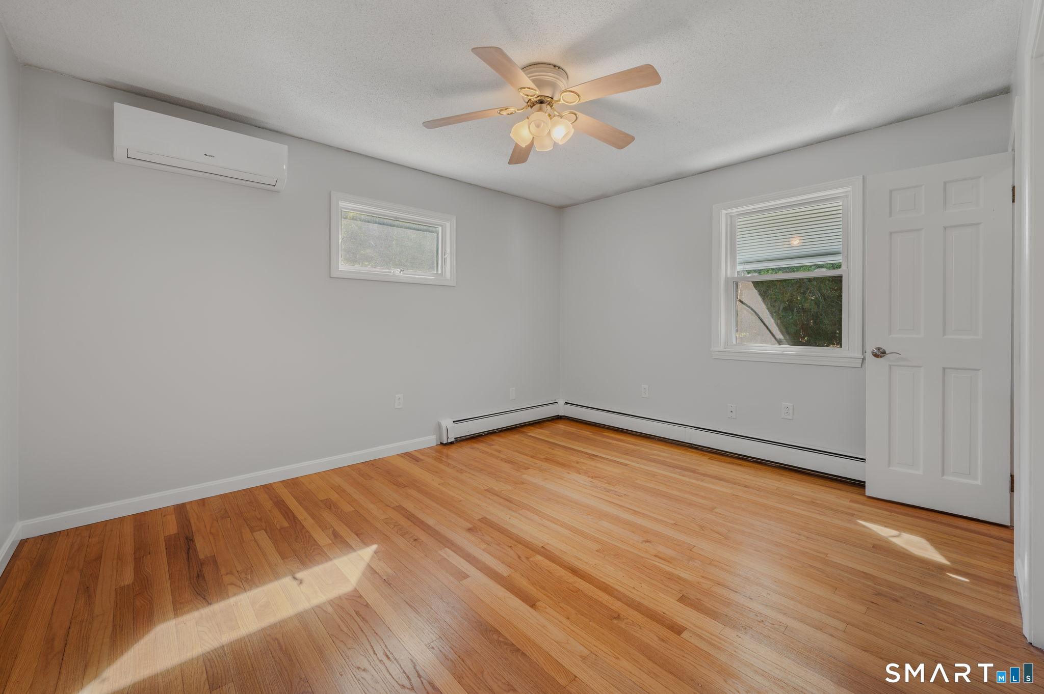 6 Nemczuk Drive, Norwich, CT 06360