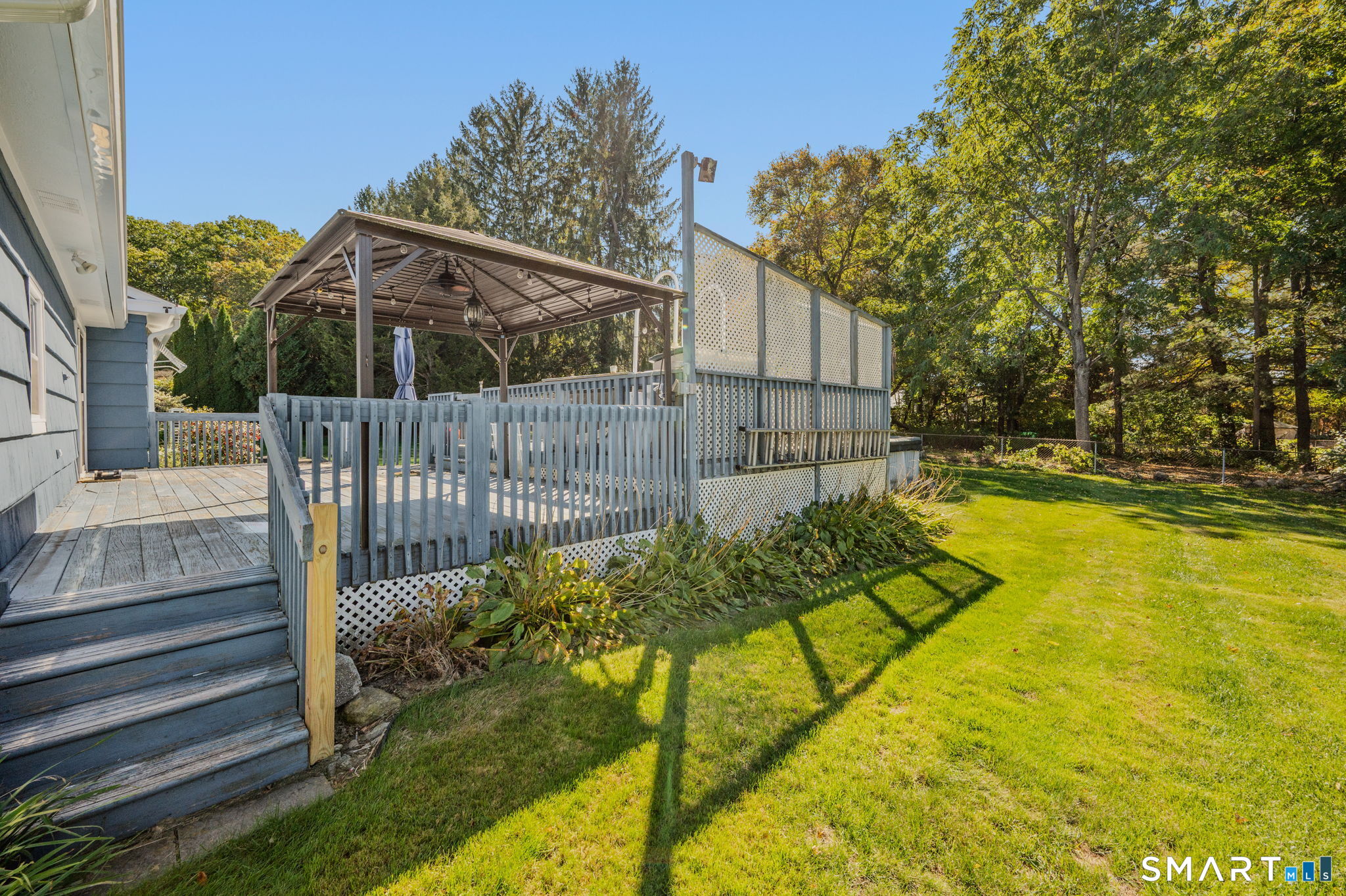 6 Nemczuk Drive, Norwich, CT 06360