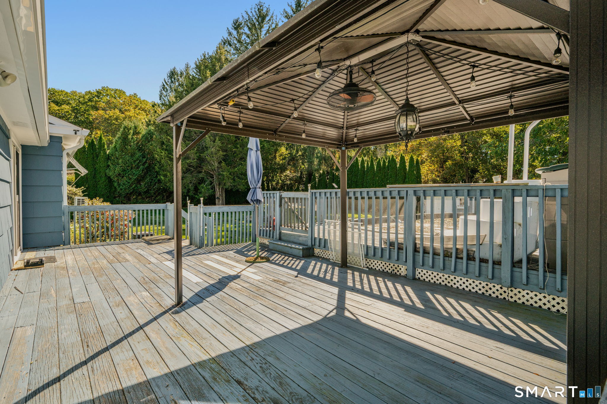 6 Nemczuk Drive, Norwich, CT 06360