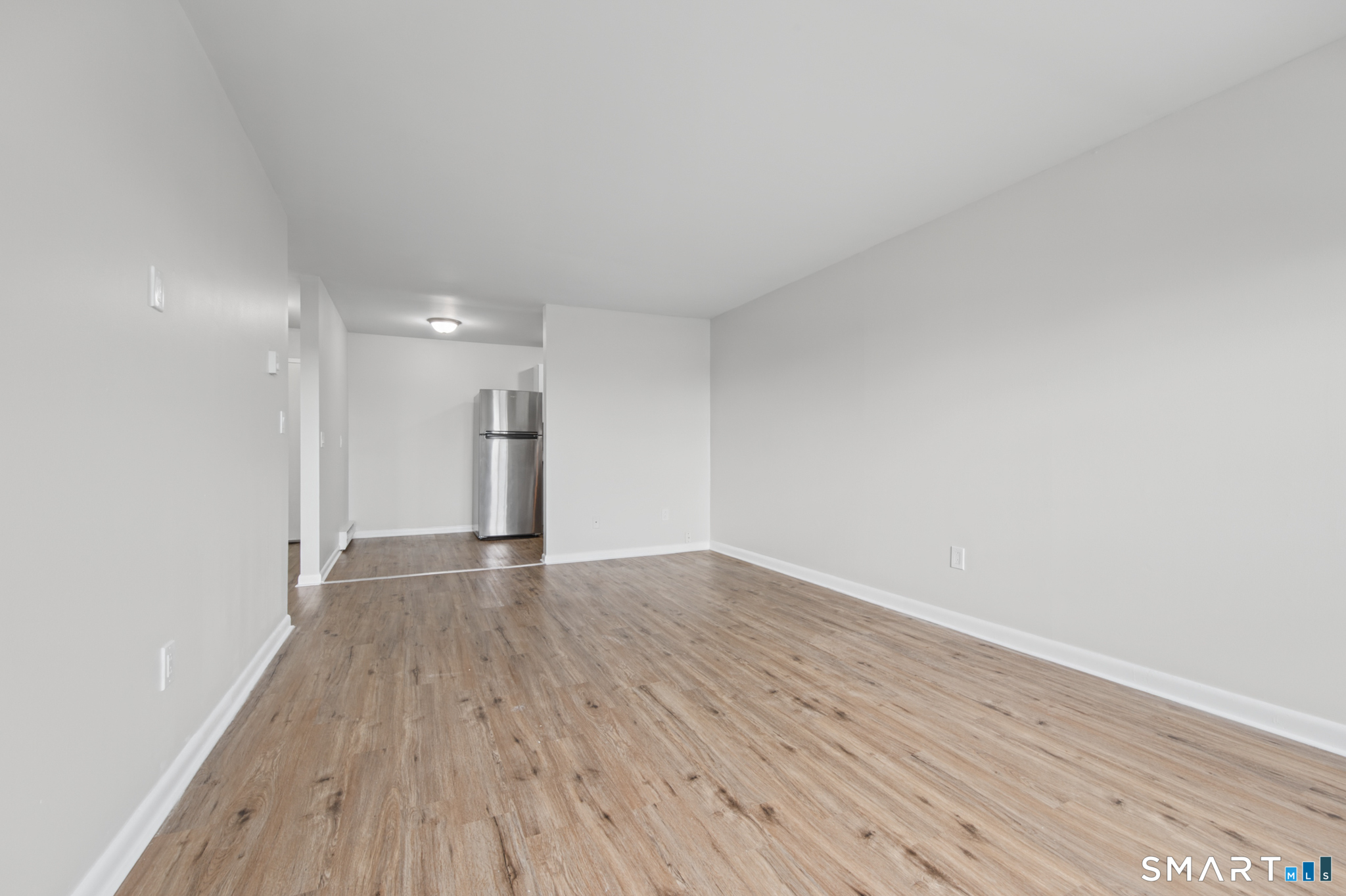 Foto 9 de Apartamento en renta en 45 Monroe Street #C17, Bridgeport, CT — $1,800/mes