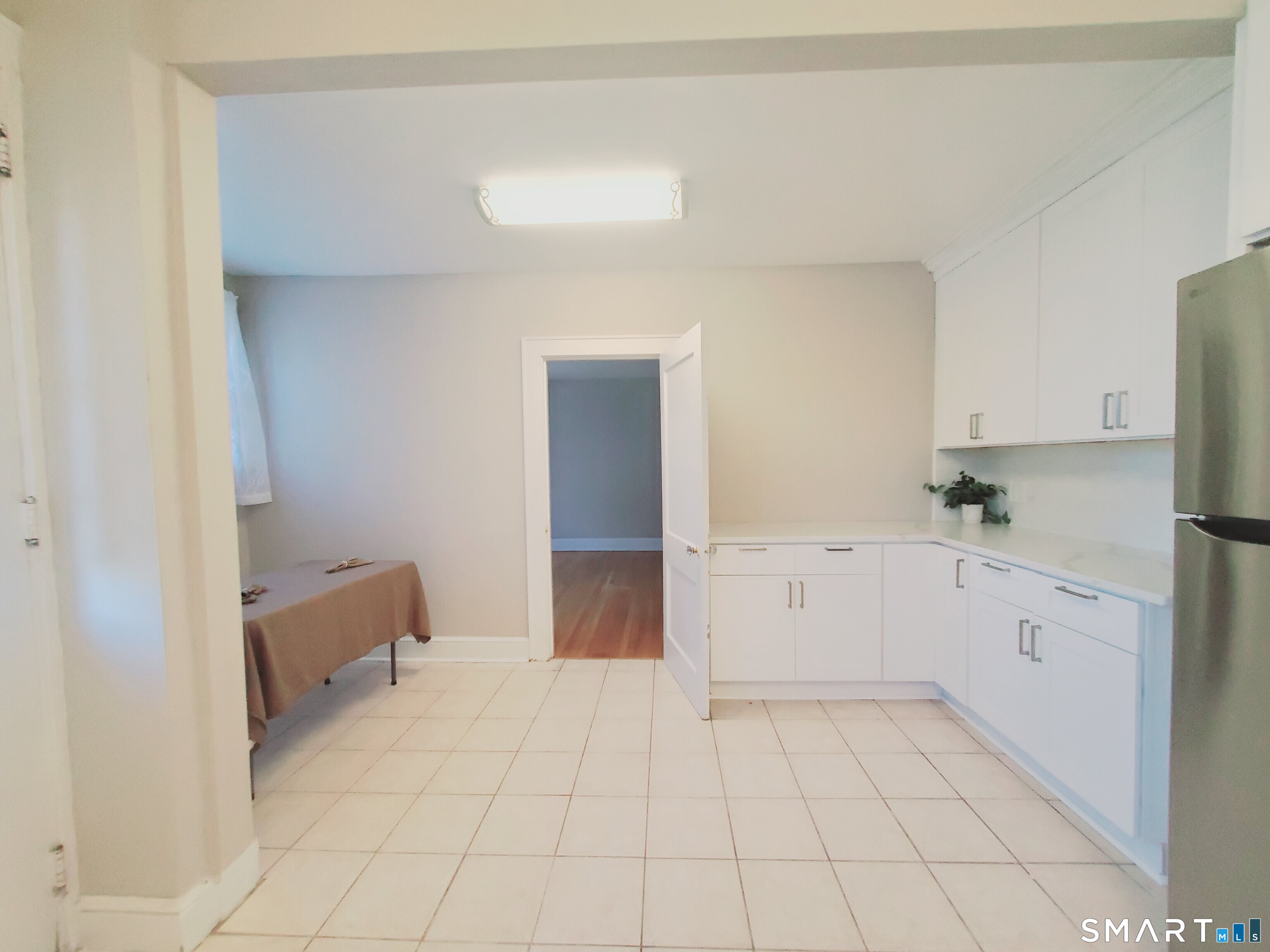 Foto 6 de Apartamento en renta en 181 Strawberry Hill Avenue #1, Stamford, CT — $3,500/mes