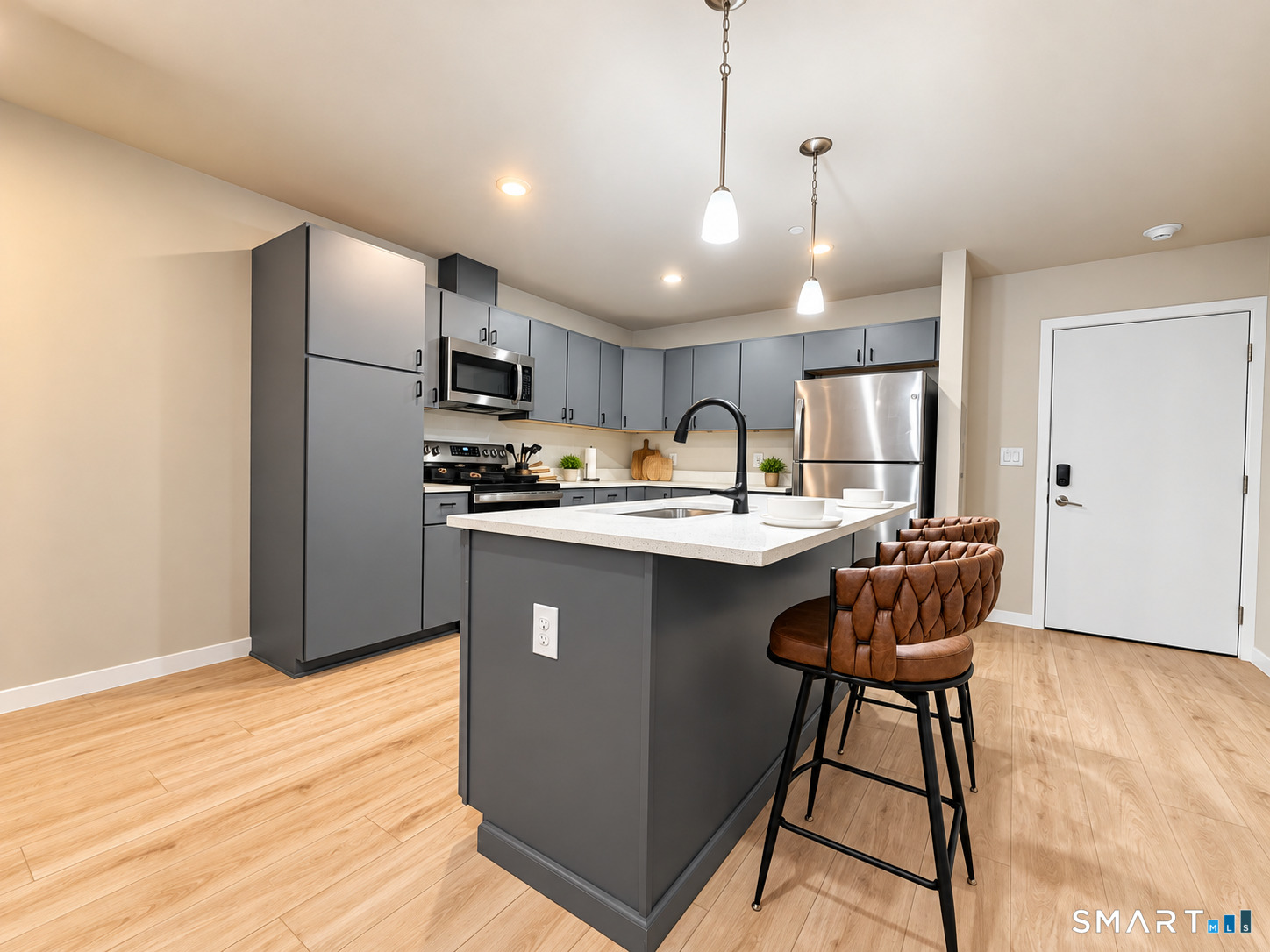 Foto 7 de Apartamento en renta en 589 Bedford Street #203, Stamford, CT — $3,300/mes