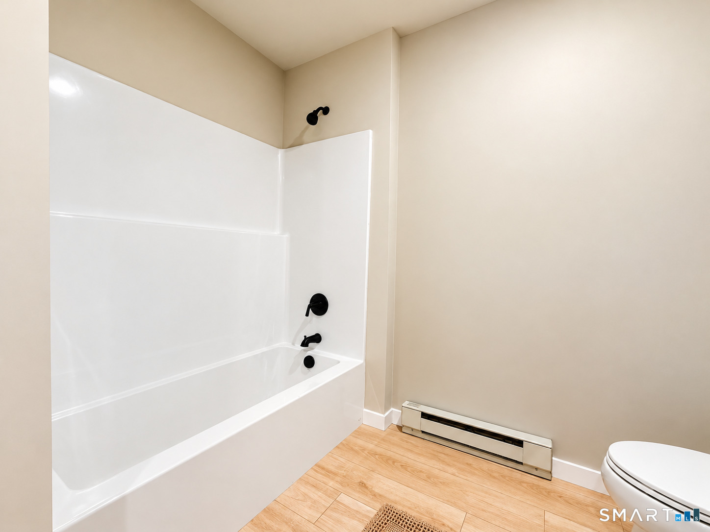 589 Bedford Street Unit #203 photo 11