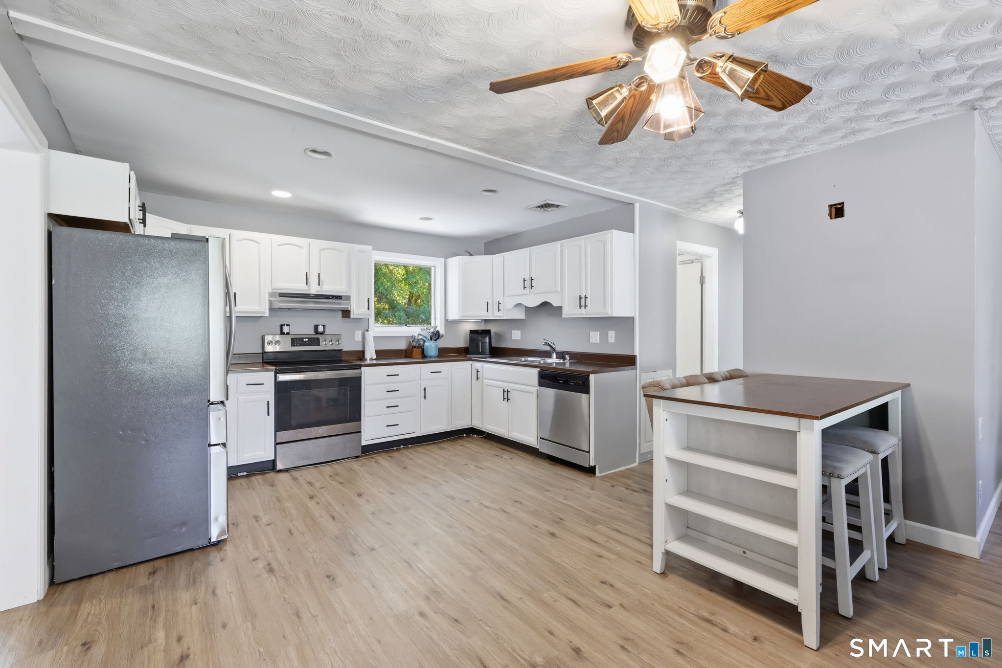 83 Prospect Hill Drive photo 12