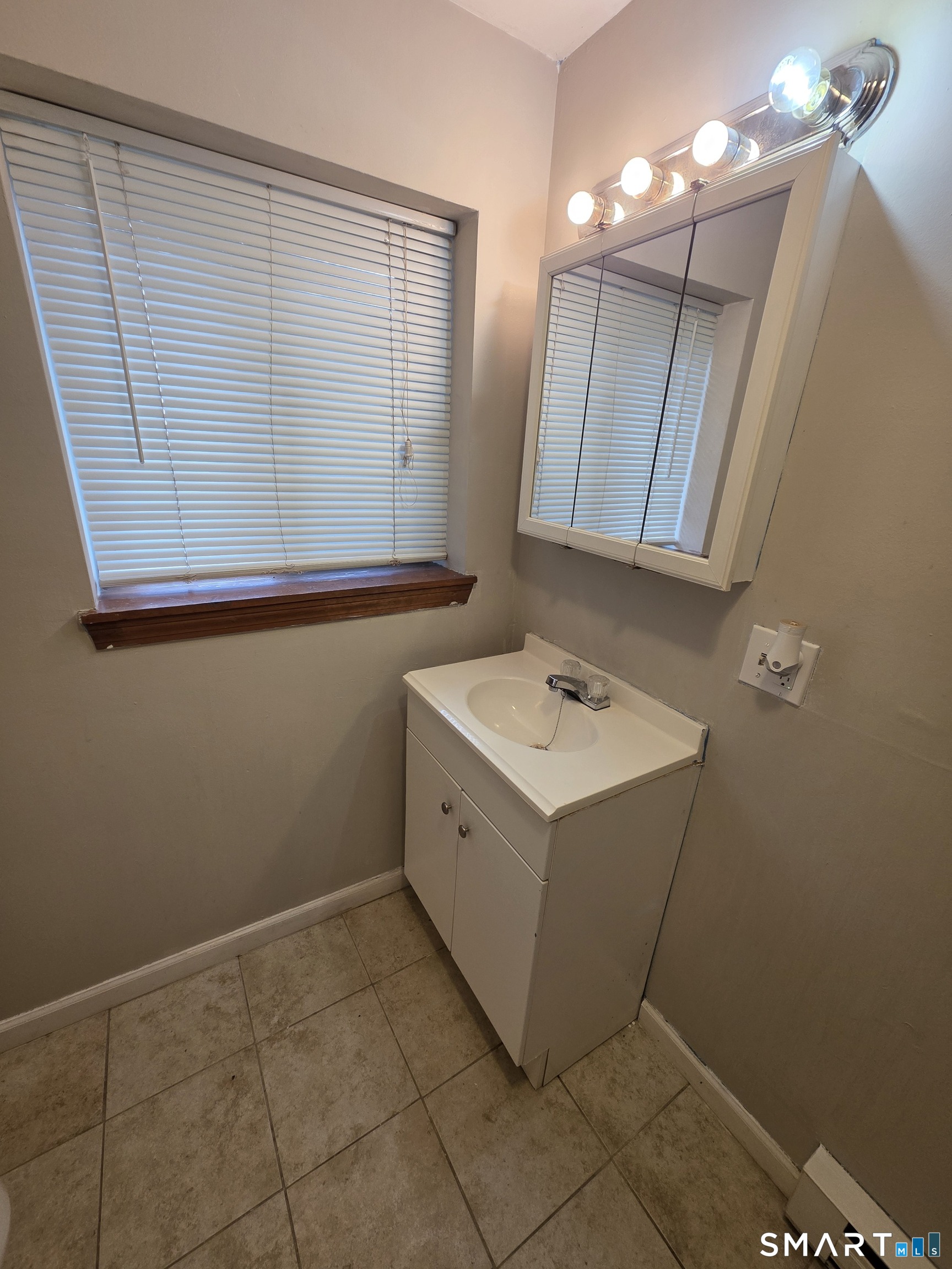 2743 East Main Street Unit #B photo 6