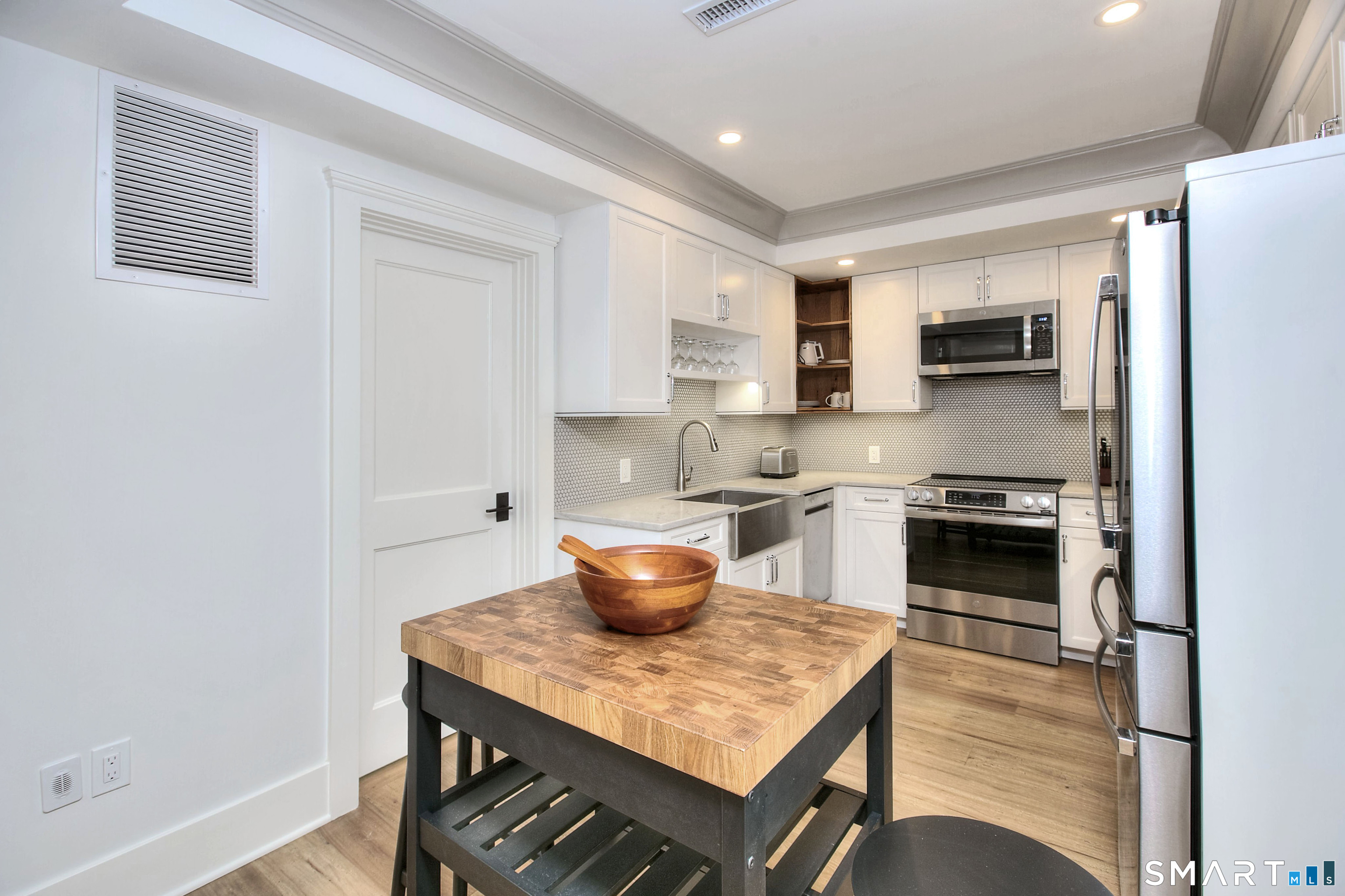 Foto 7 de Renta en 1180 Oldfield Road, Fairfield, CT — $5,000/mes