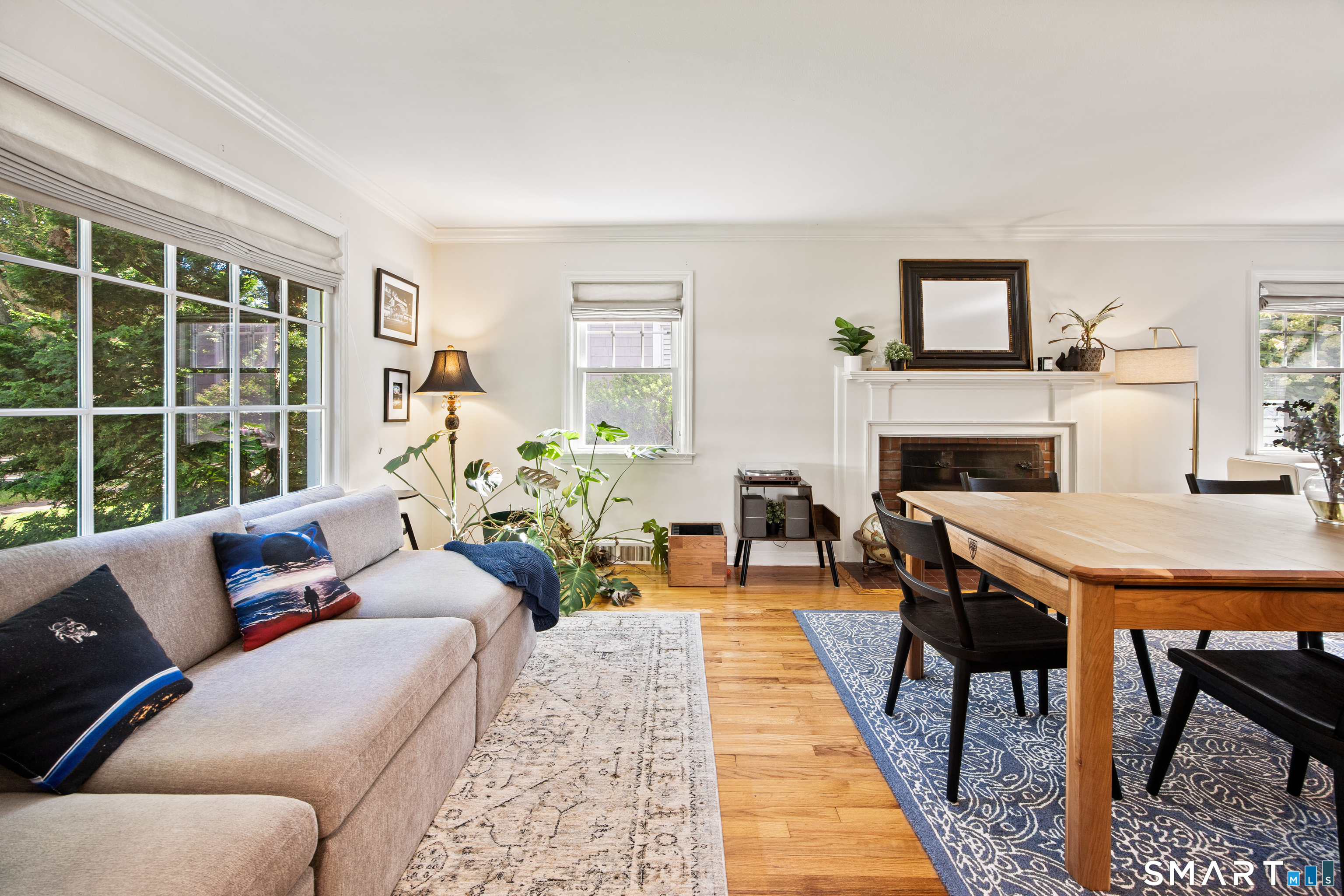 2084 Chapel Street photo 6