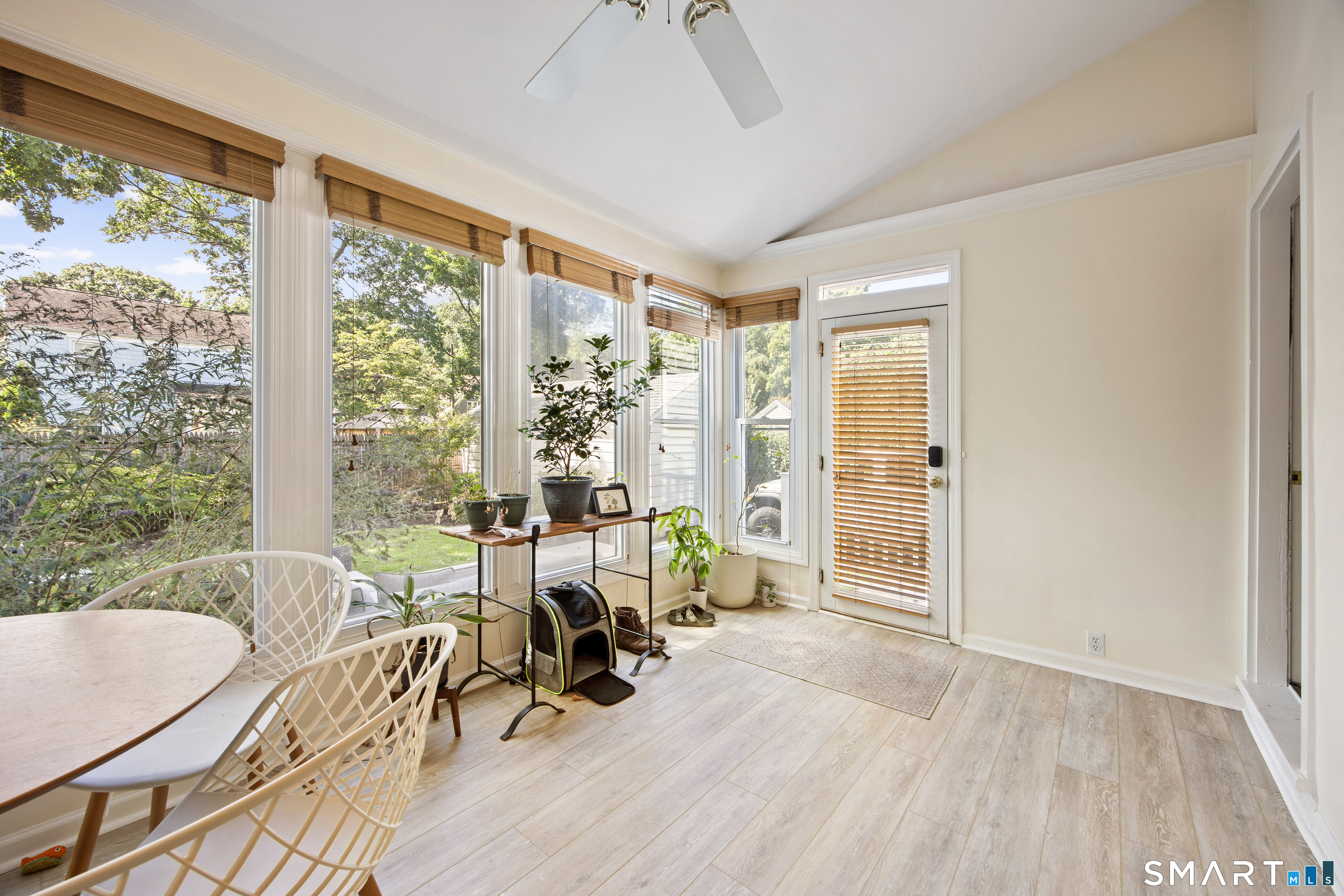 2084 Chapel Street photo 13