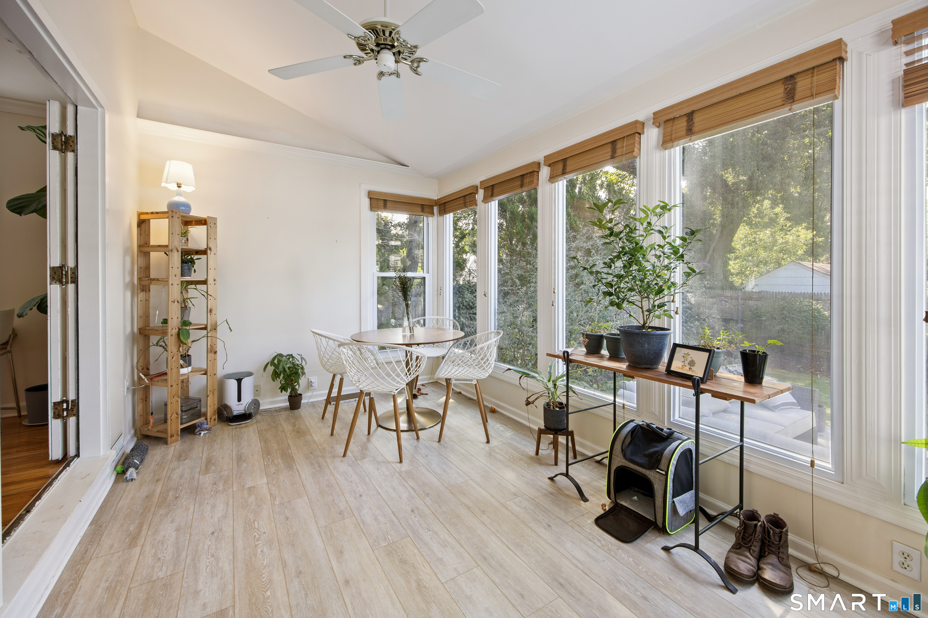 2084 Chapel Street photo 14
