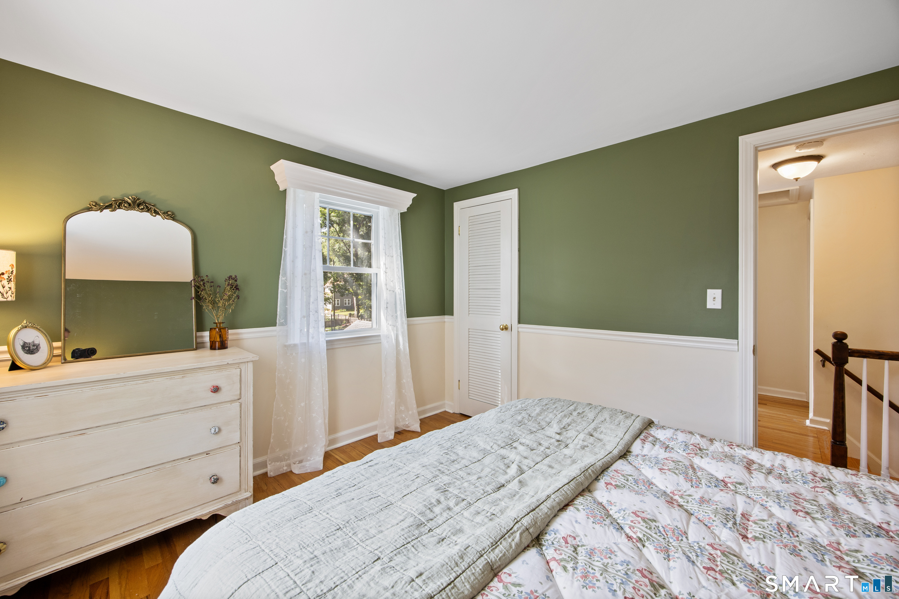 2084 Chapel Street photo 22