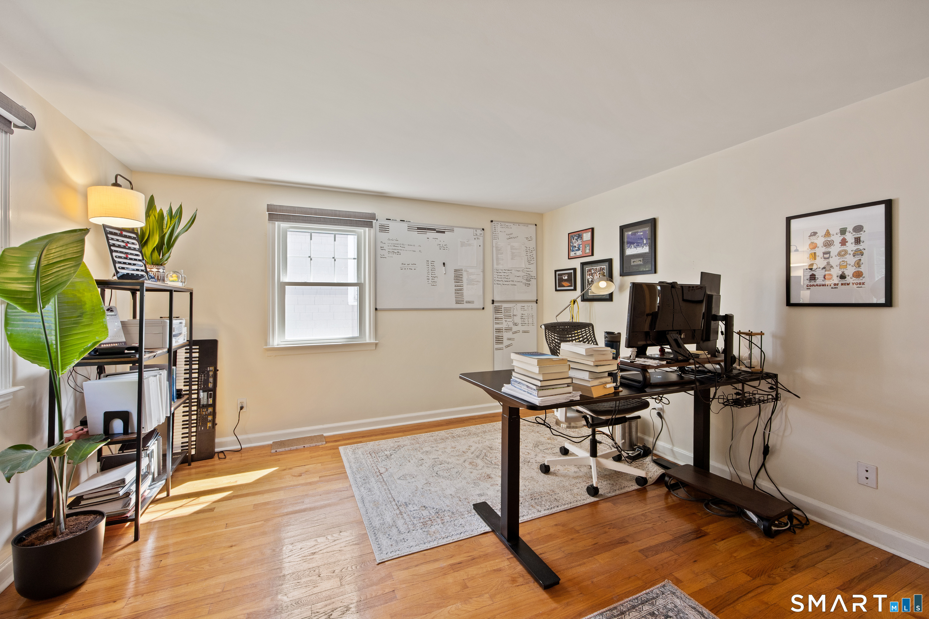 2084 Chapel Street photo 23