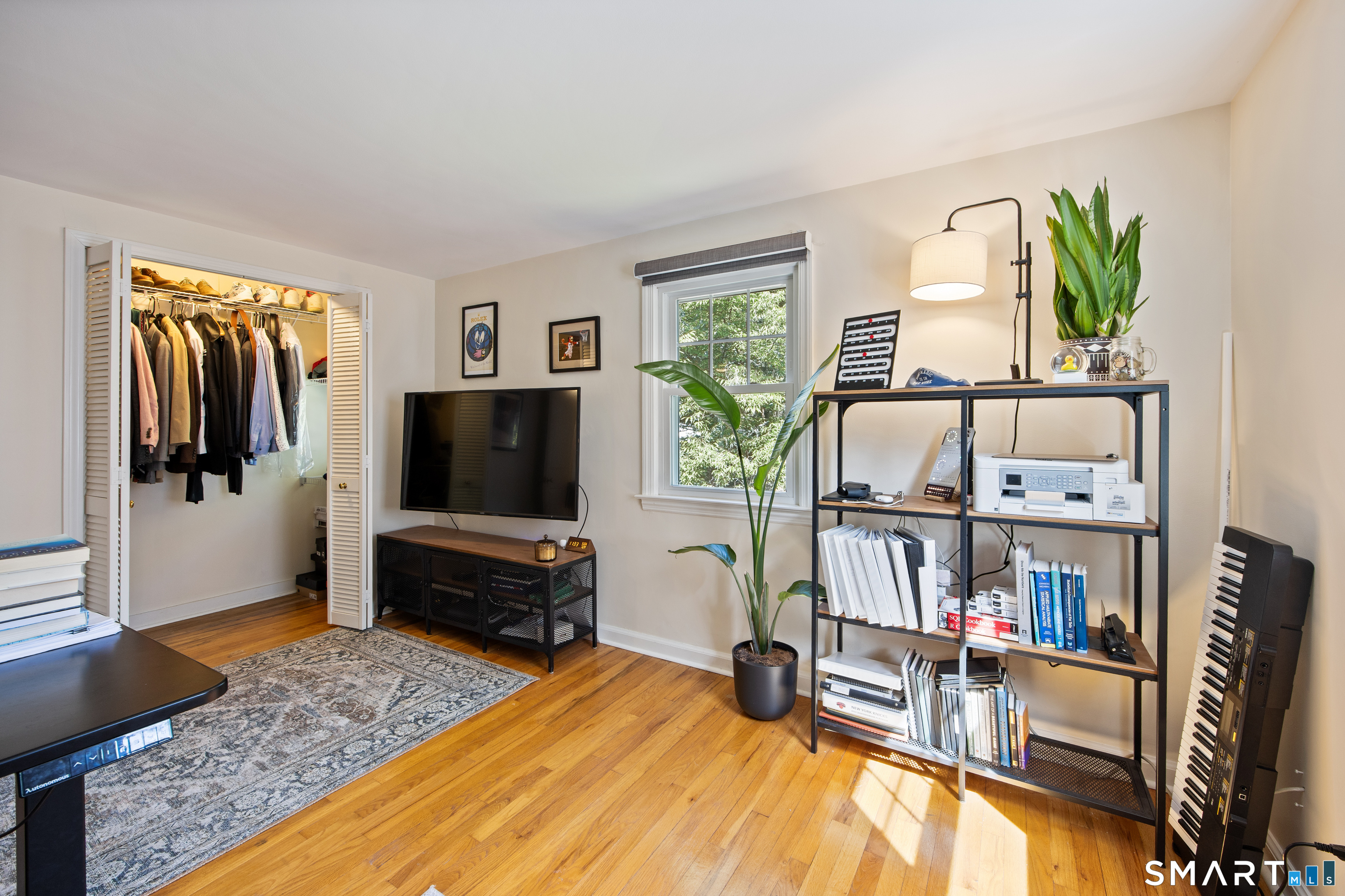 2084 Chapel Street photo 25