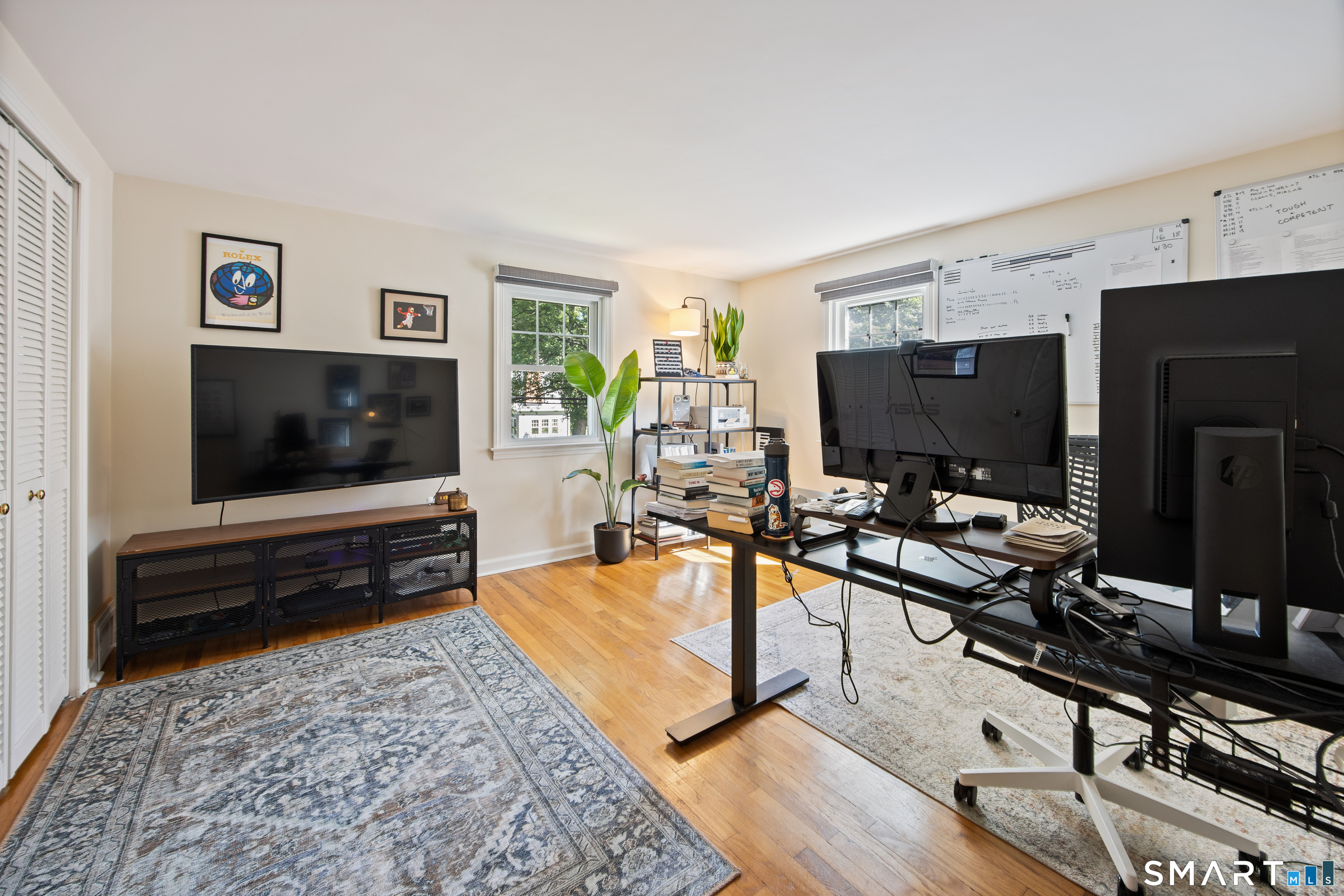 2084 Chapel Street photo 26