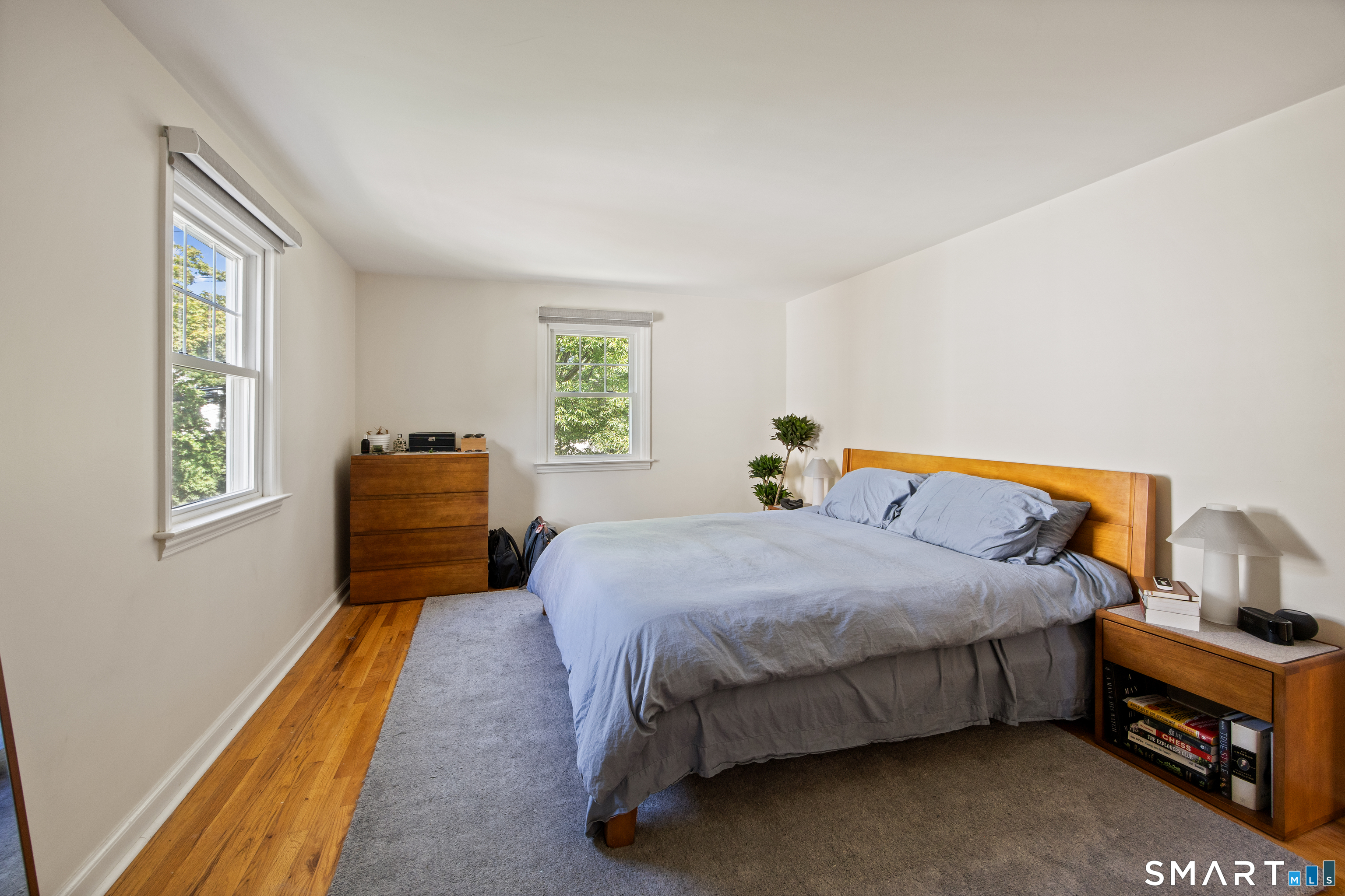 2084 Chapel Street photo 16