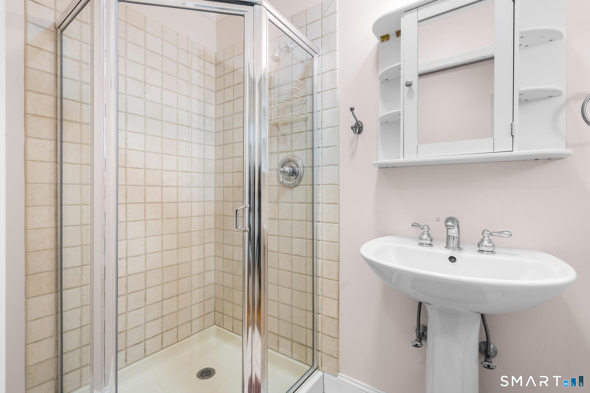 6 Vanderbilt Avenue — photo 19