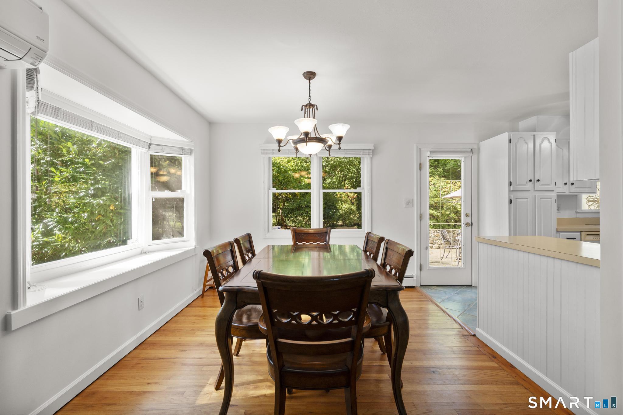 Foto 8 de Casa en venta en 6 Vanderbilt Avenue, Norwalk, CT — $995,000