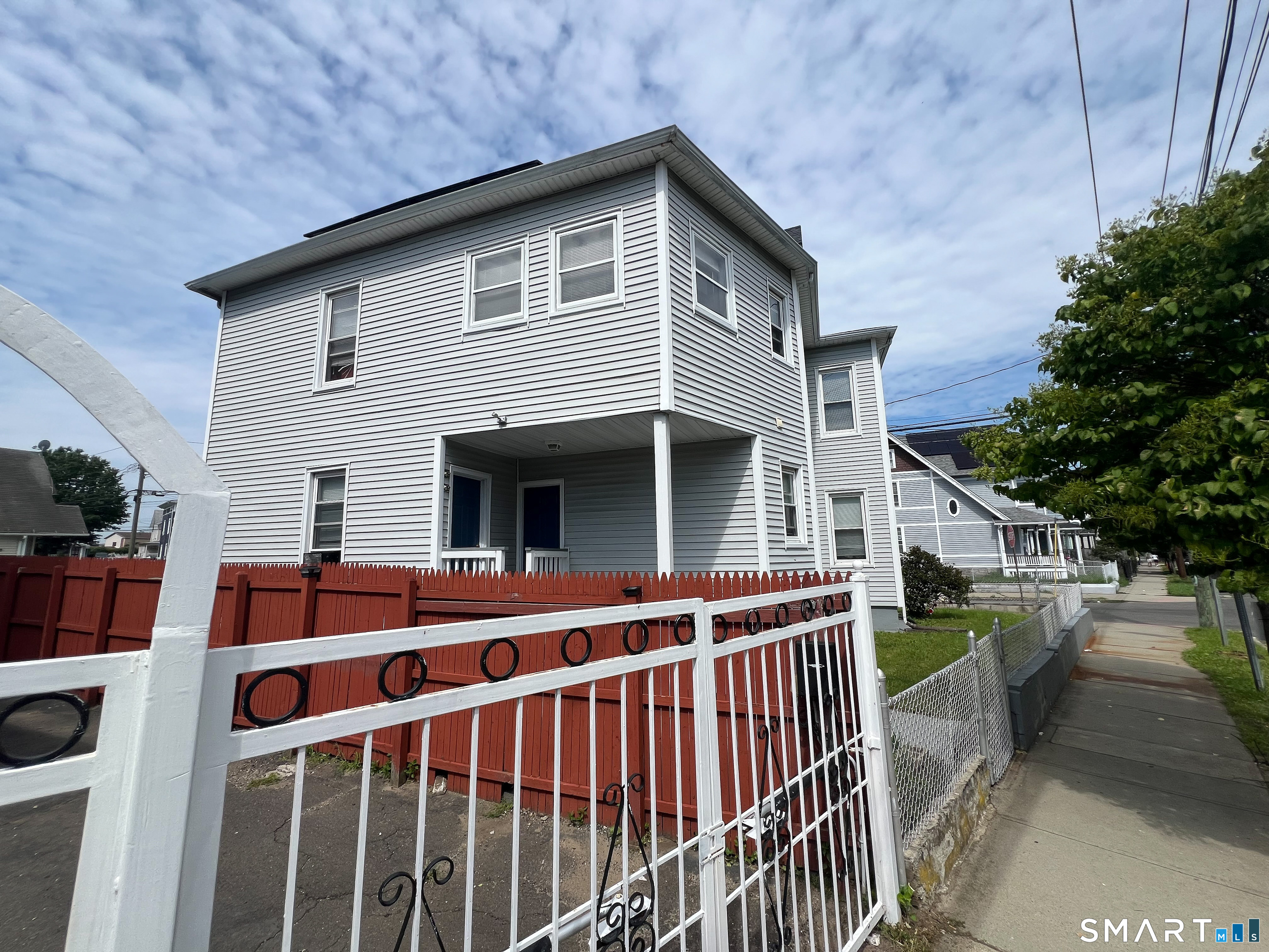 235-237 Hanover Street photo 12