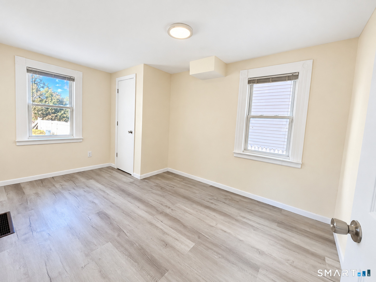 Photo 1 of Single family home for sale at 59 North Pl, West Haven, CT 06516 | MLS# 24211023 | Listing updated on 2026-10-08