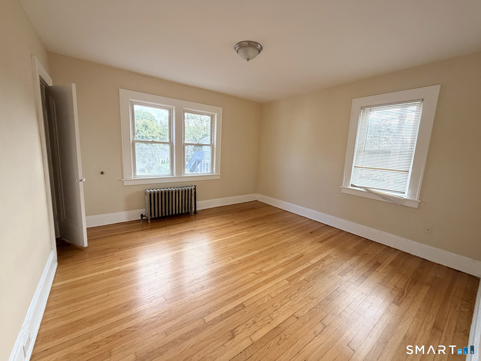 Foto 7 de Apartamento en renta en 540 Clinton Avenue #2, Bridgeport, CT — $2,800/mes