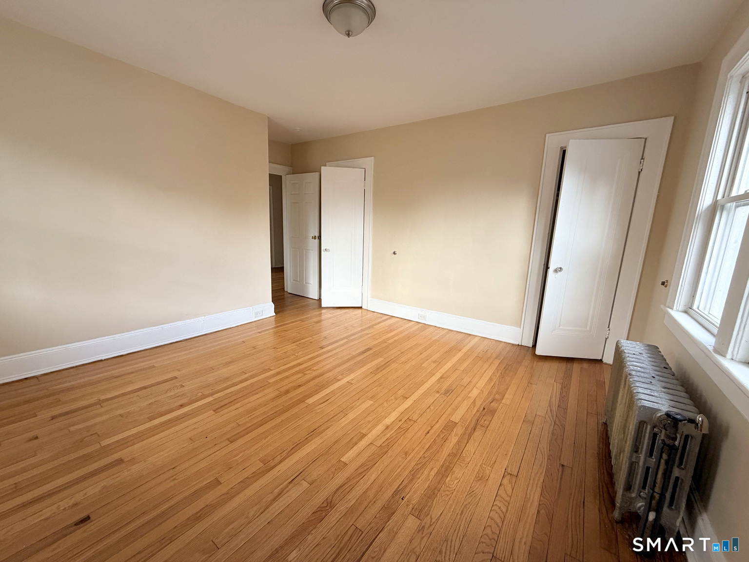 Foto 8 de Apartamento en renta en 540 Clinton Avenue #2, Bridgeport, CT — $2,800/mes