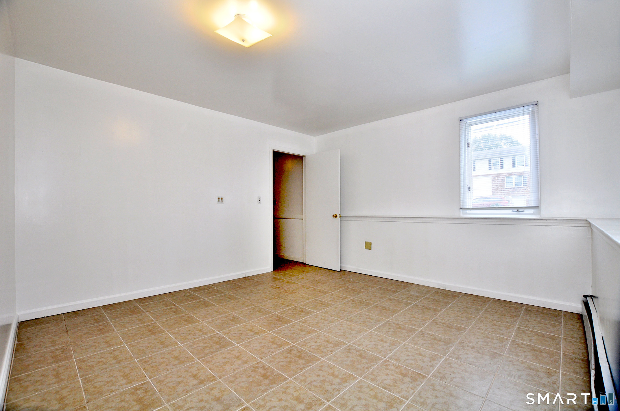 1681 Litchfield Turnpike Unit #1 photo 10