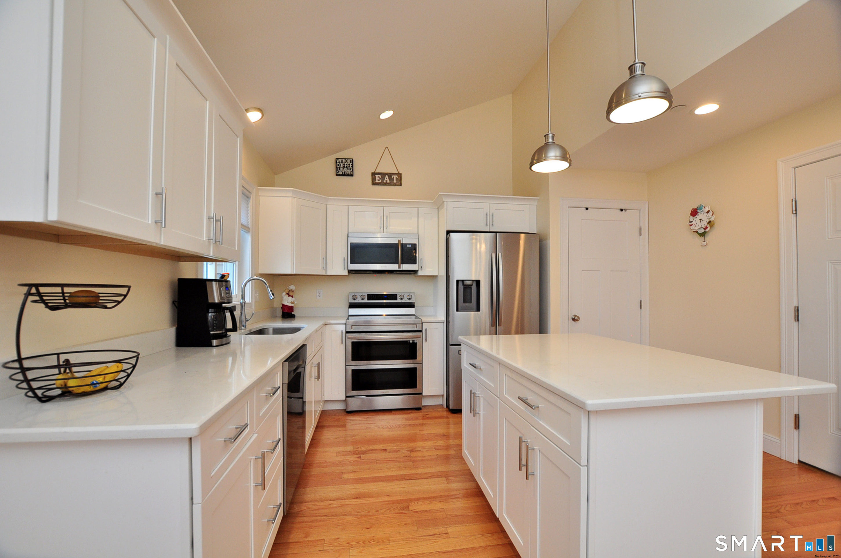 707 Old Village Circle photo 15